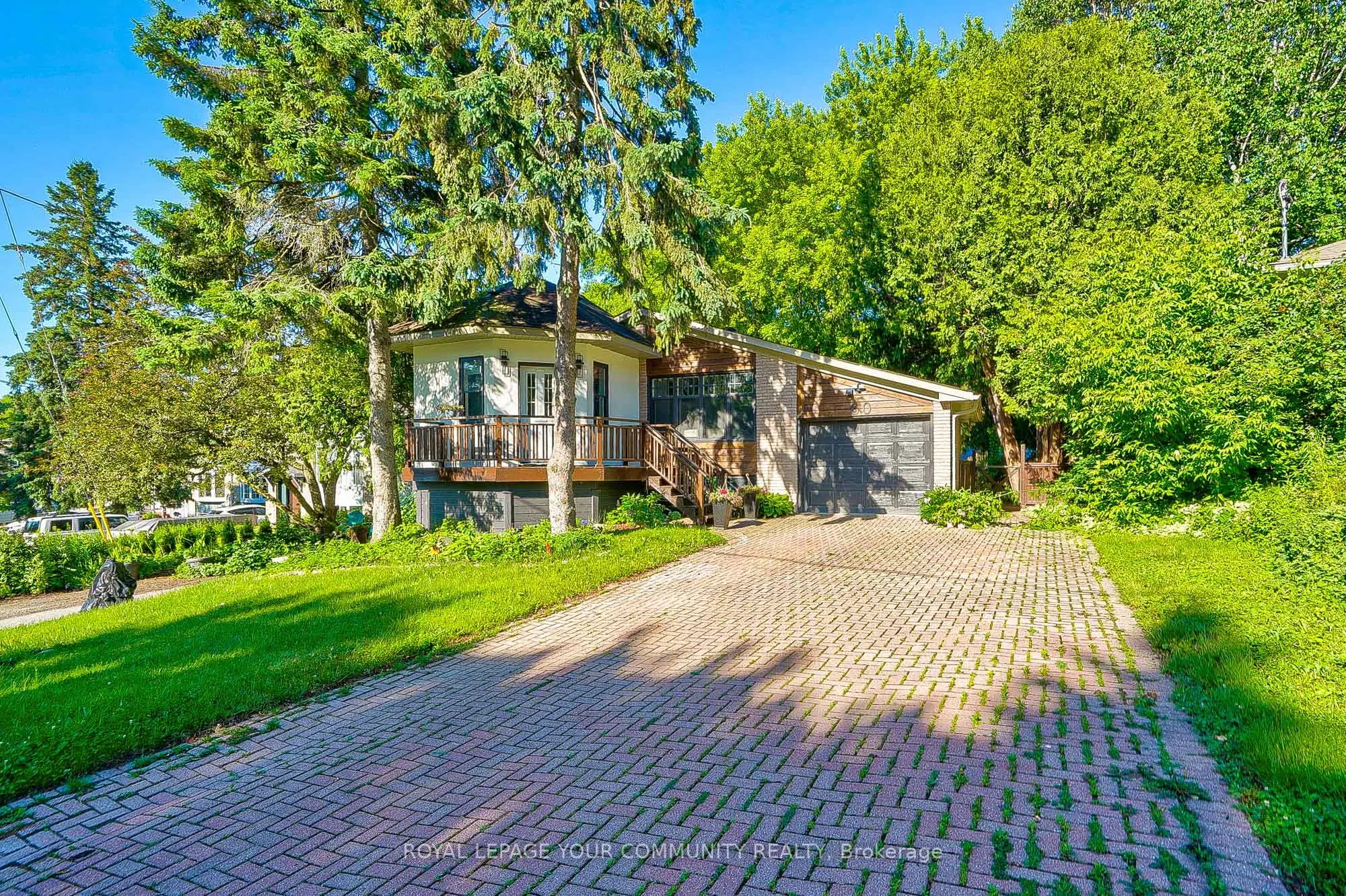 60 Hillview Drive