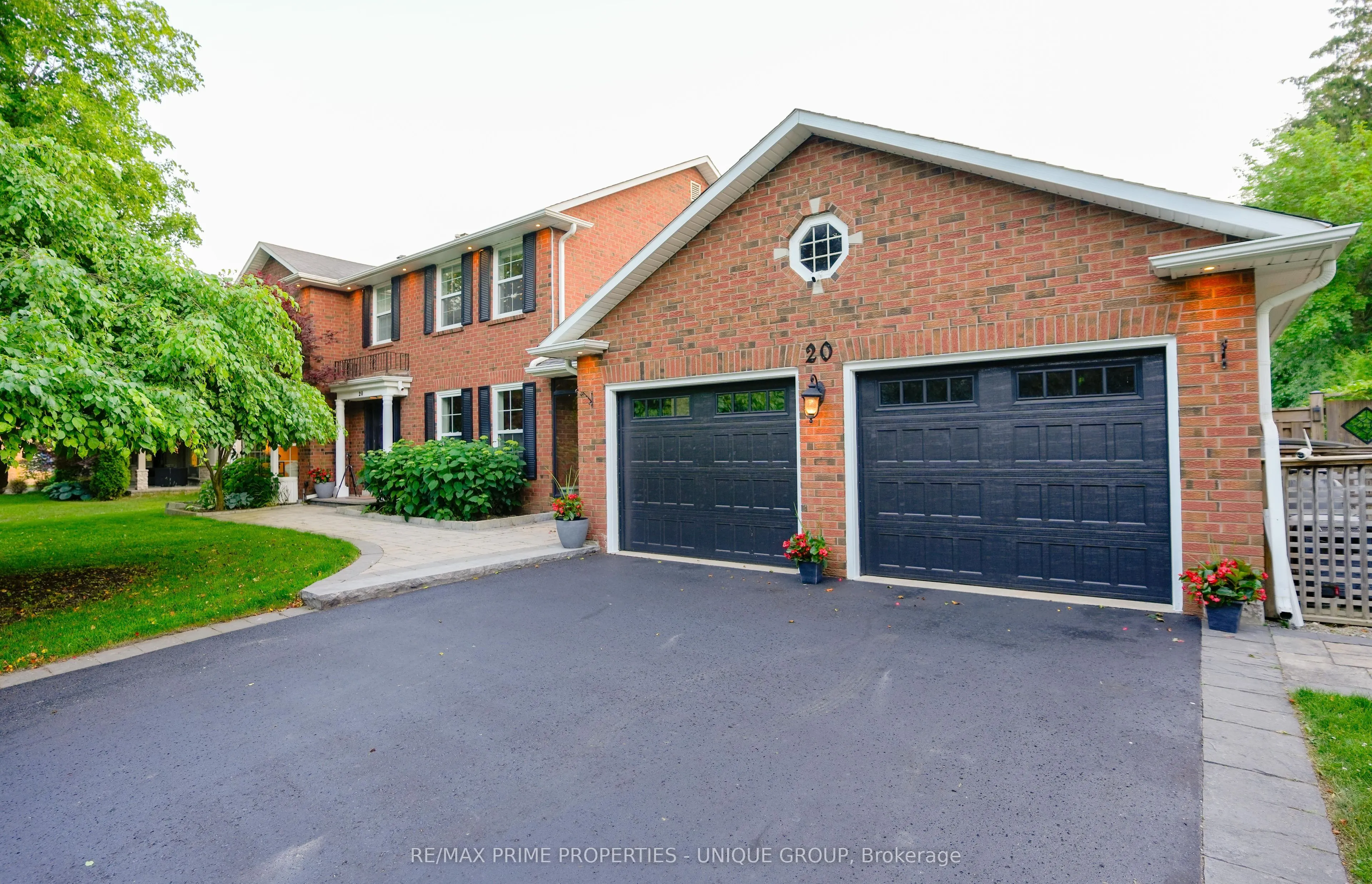 20 Thomas Reid Road