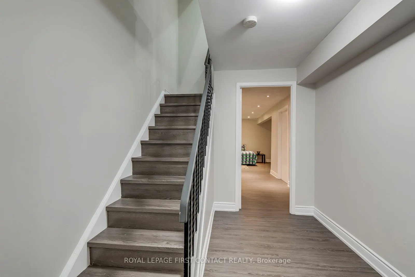 17 New Port Way, #N/A