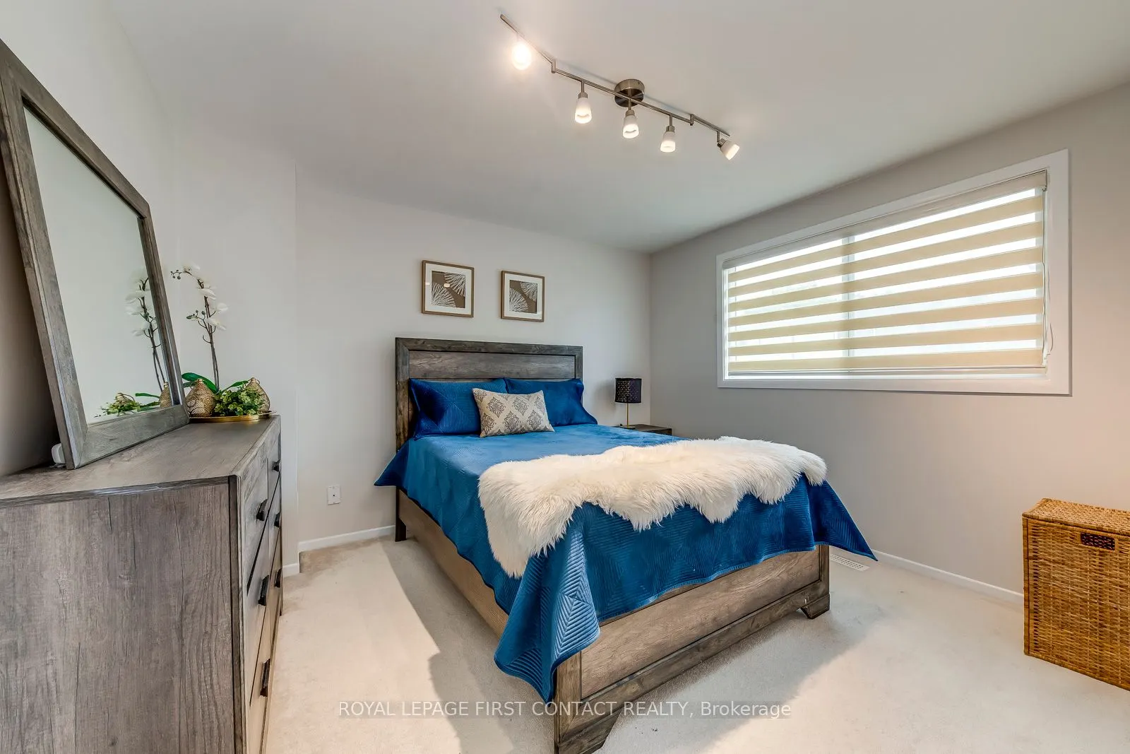 17 New Port Way, #N/A