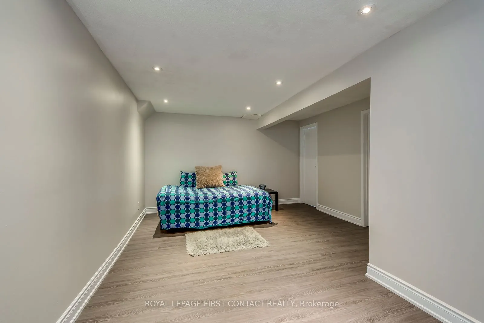 17 New Port Way, #N/A