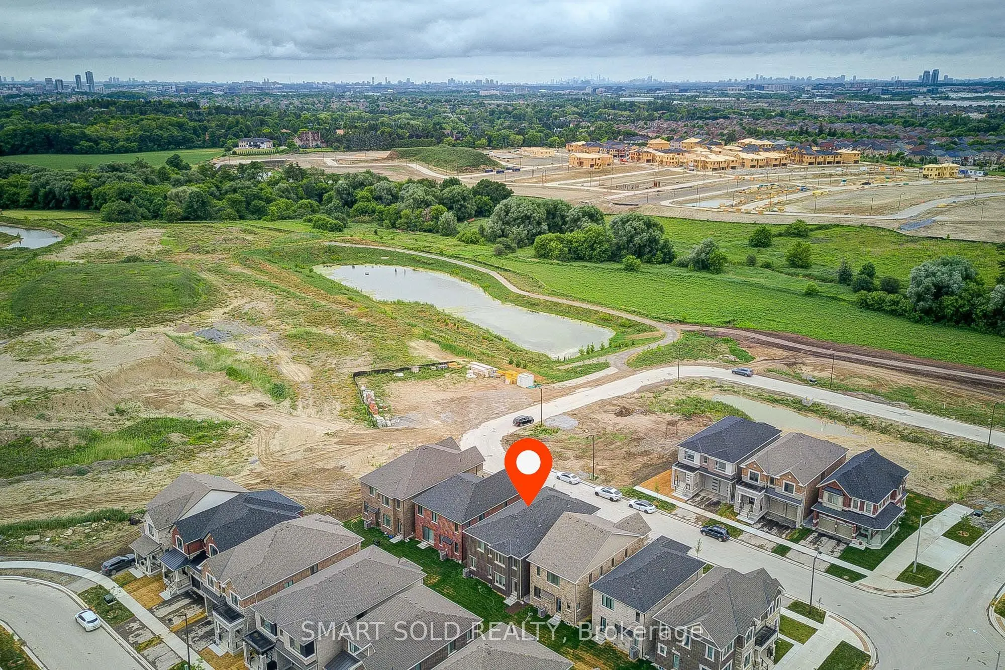 40 Misthollow Crescent