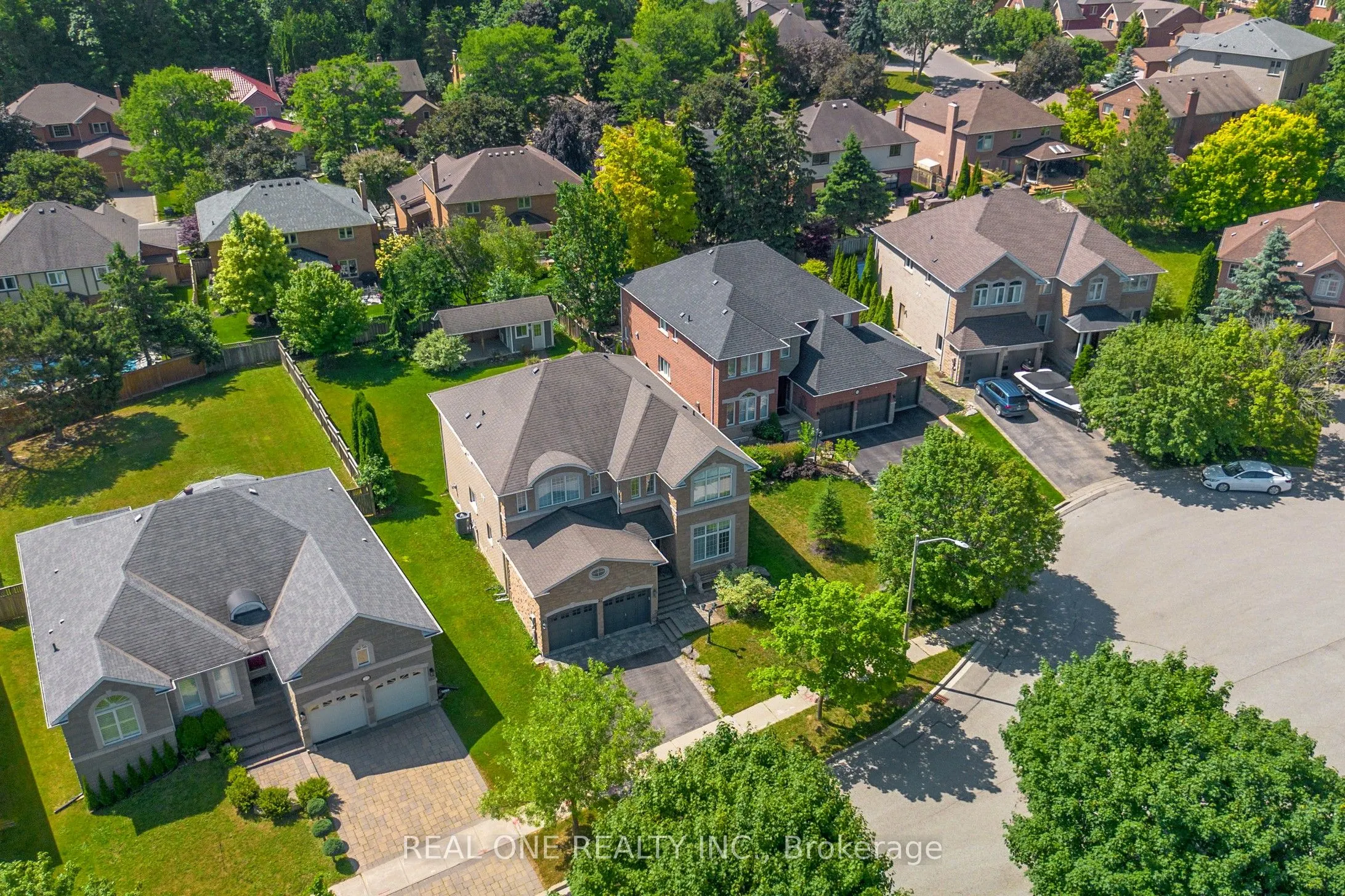 27 Gleave Court
