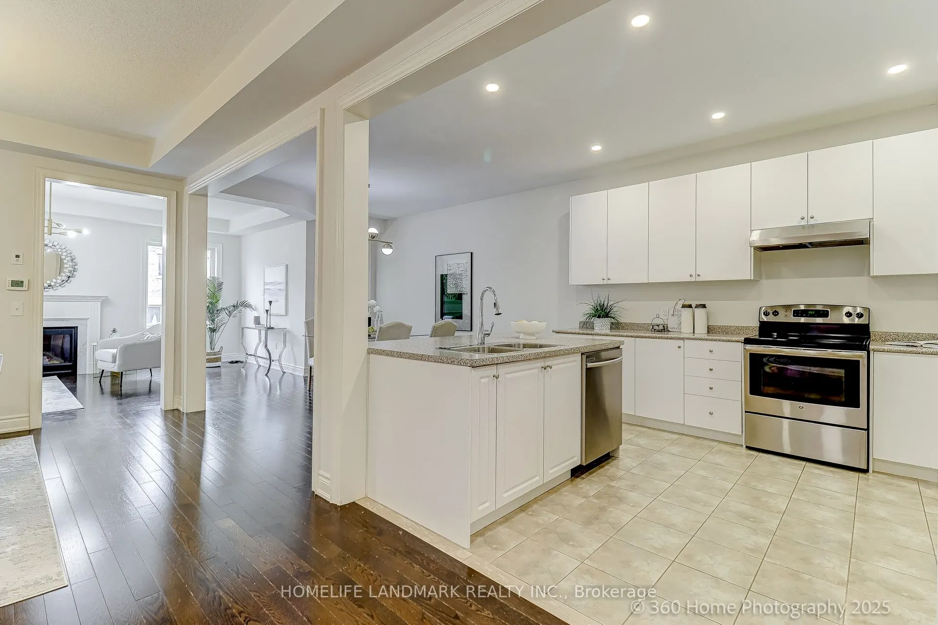 16 Beechborough Crescent