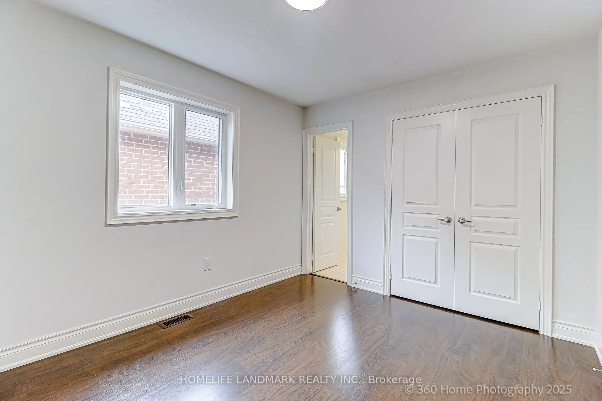 16 Beechborough Crescent
