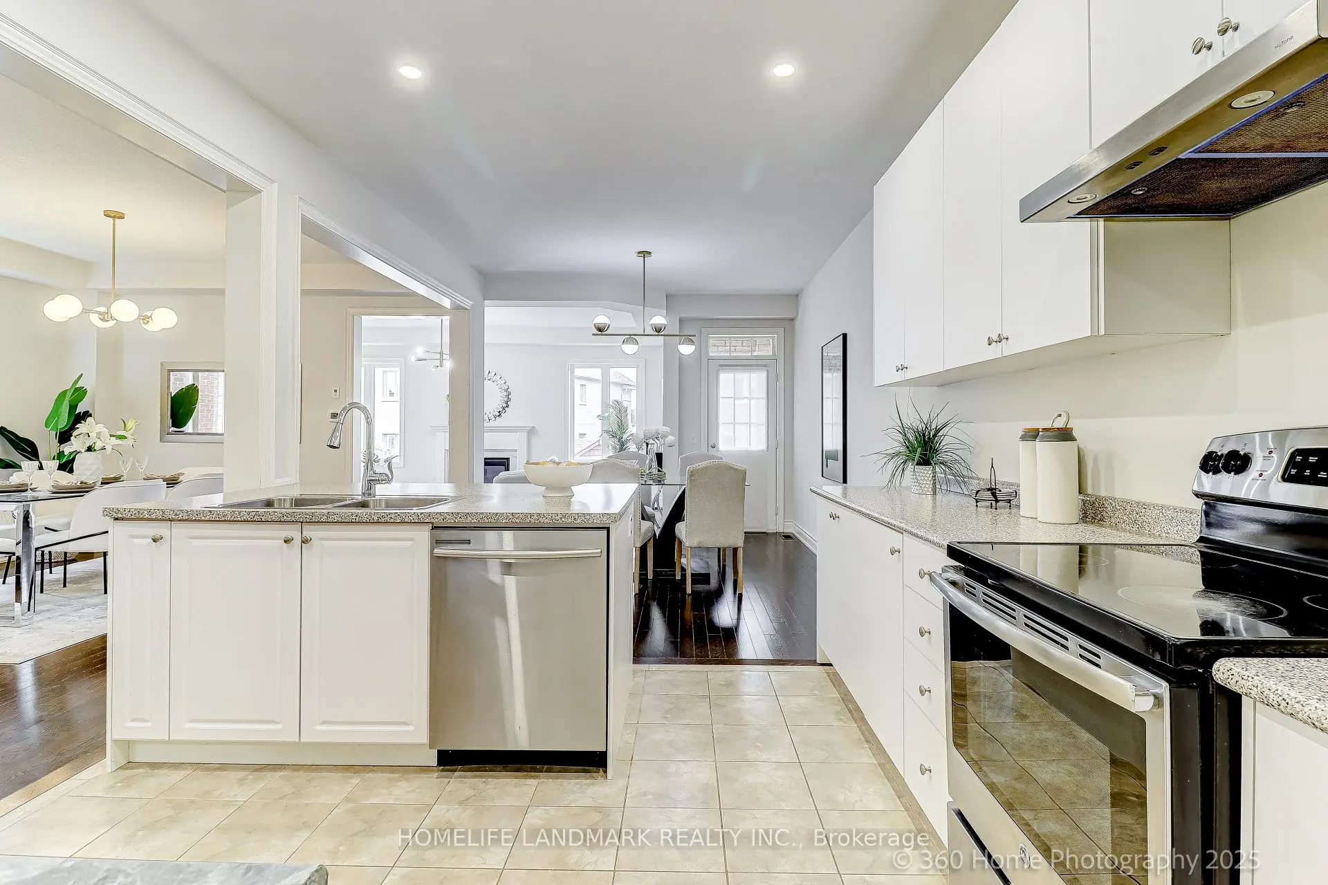 16 Beechborough Crescent