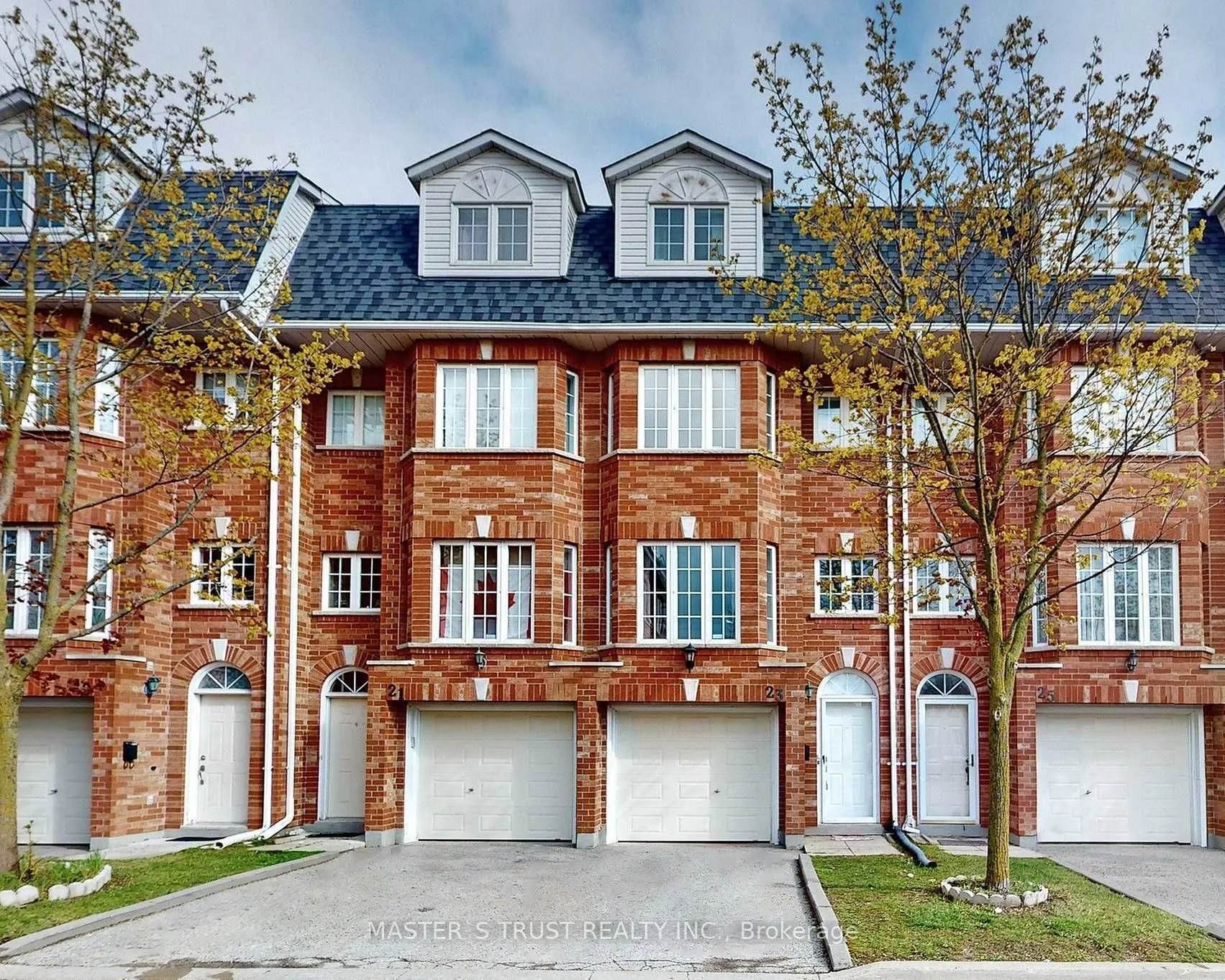 23 Bethune Way, #17