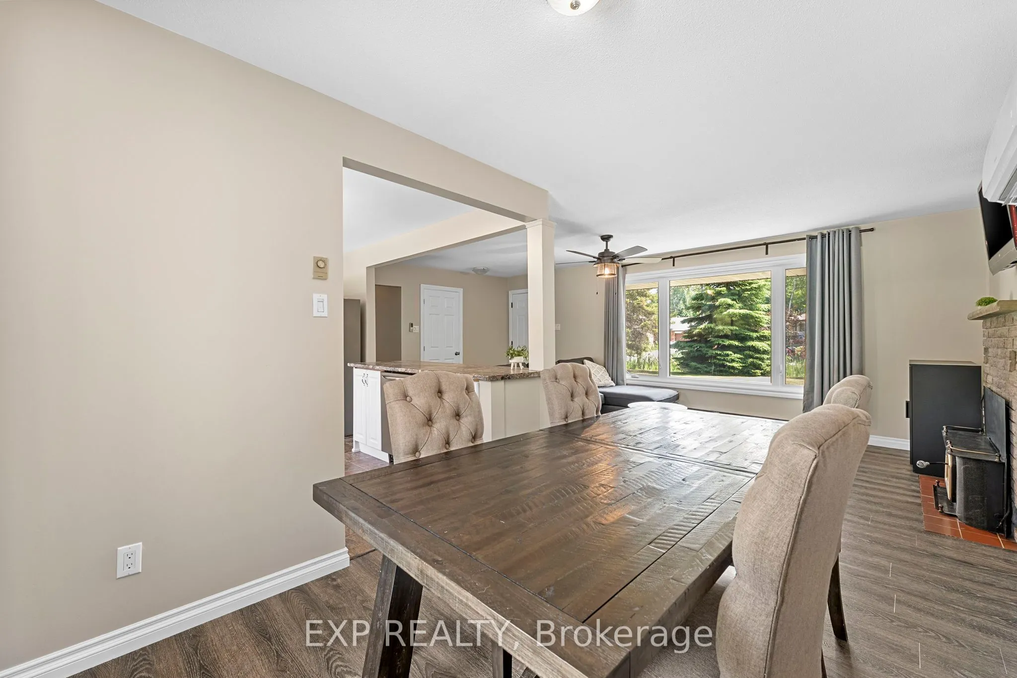 2186 Richard Street
