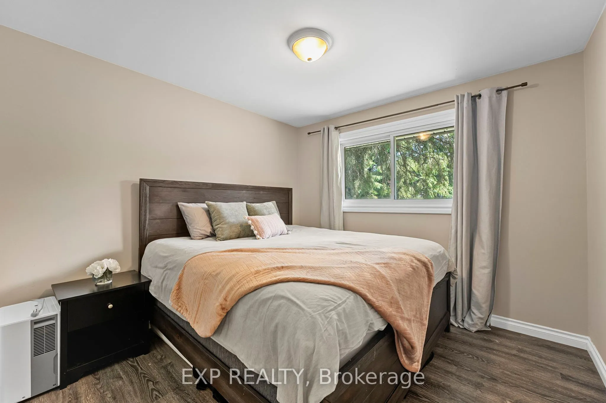 2186 Richard Street