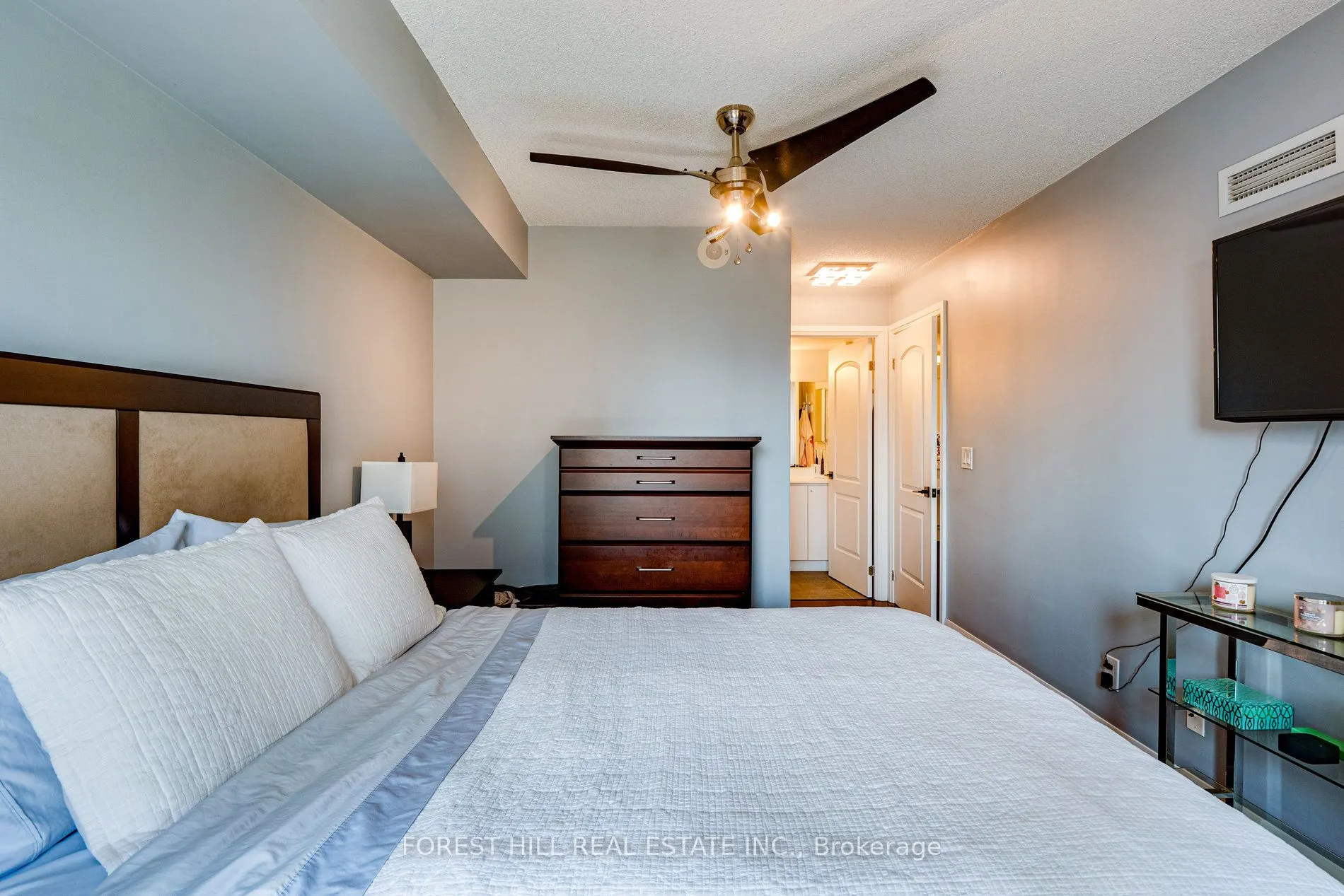 30 North Park Road, #214