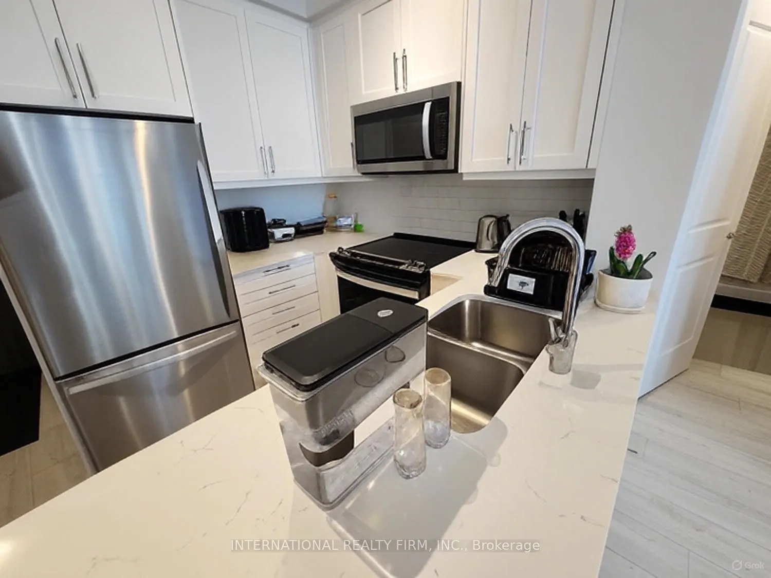 10 Gatineau Drive, #301W
