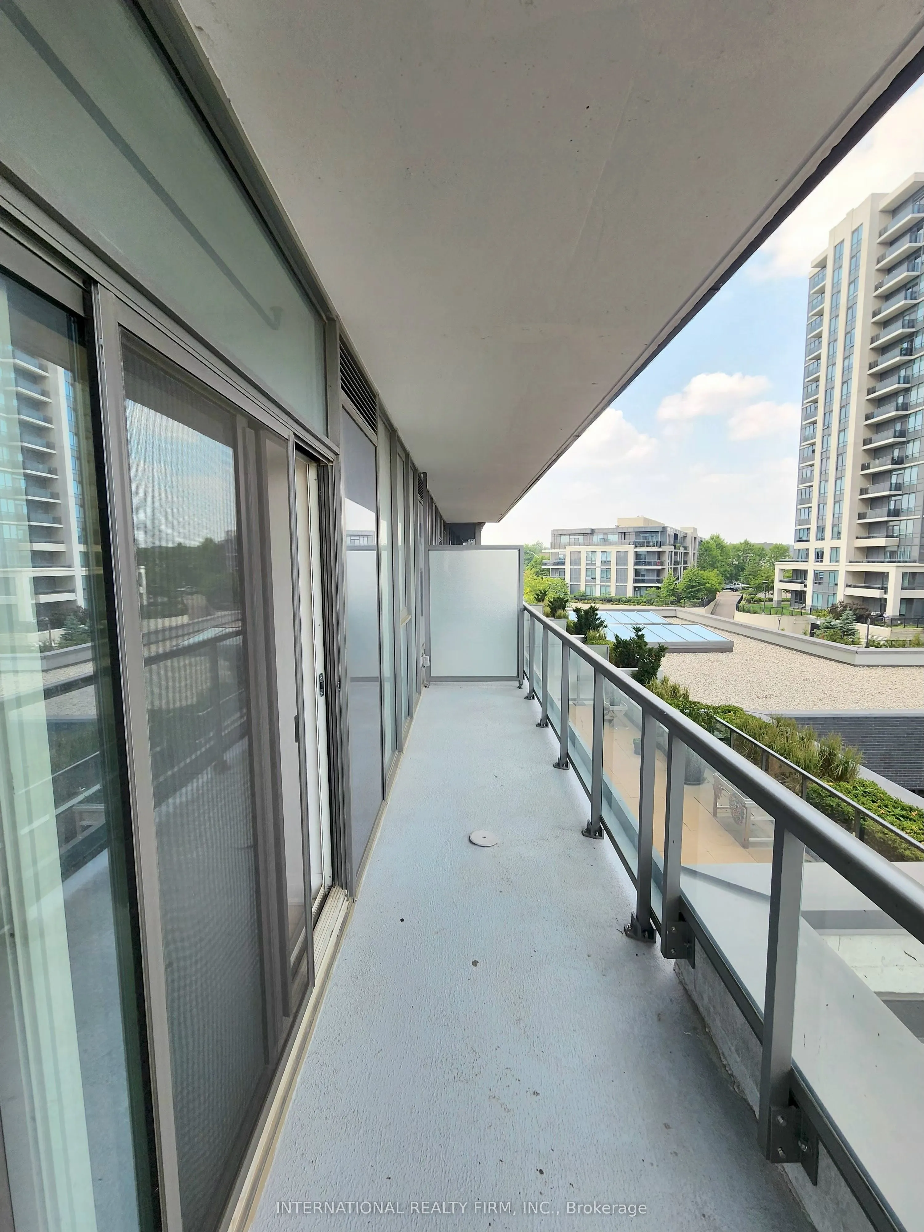 10 Gatineau Drive, #301W