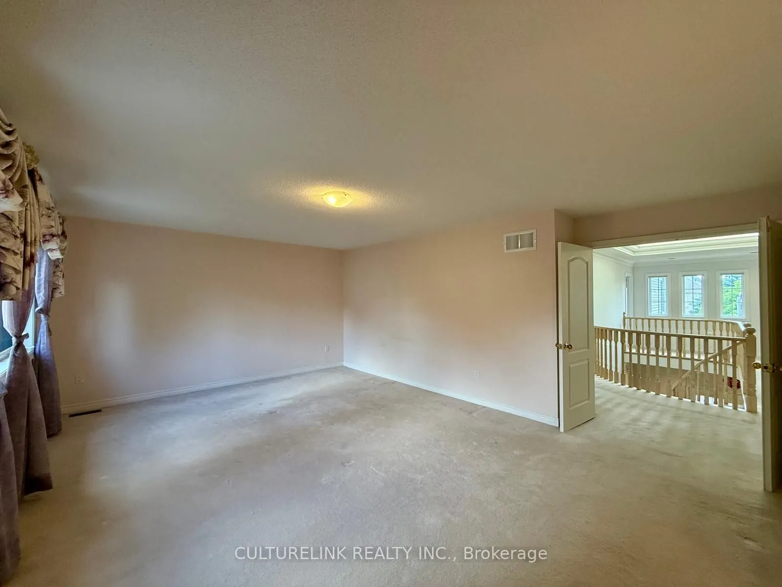 13 Pembrooke Road