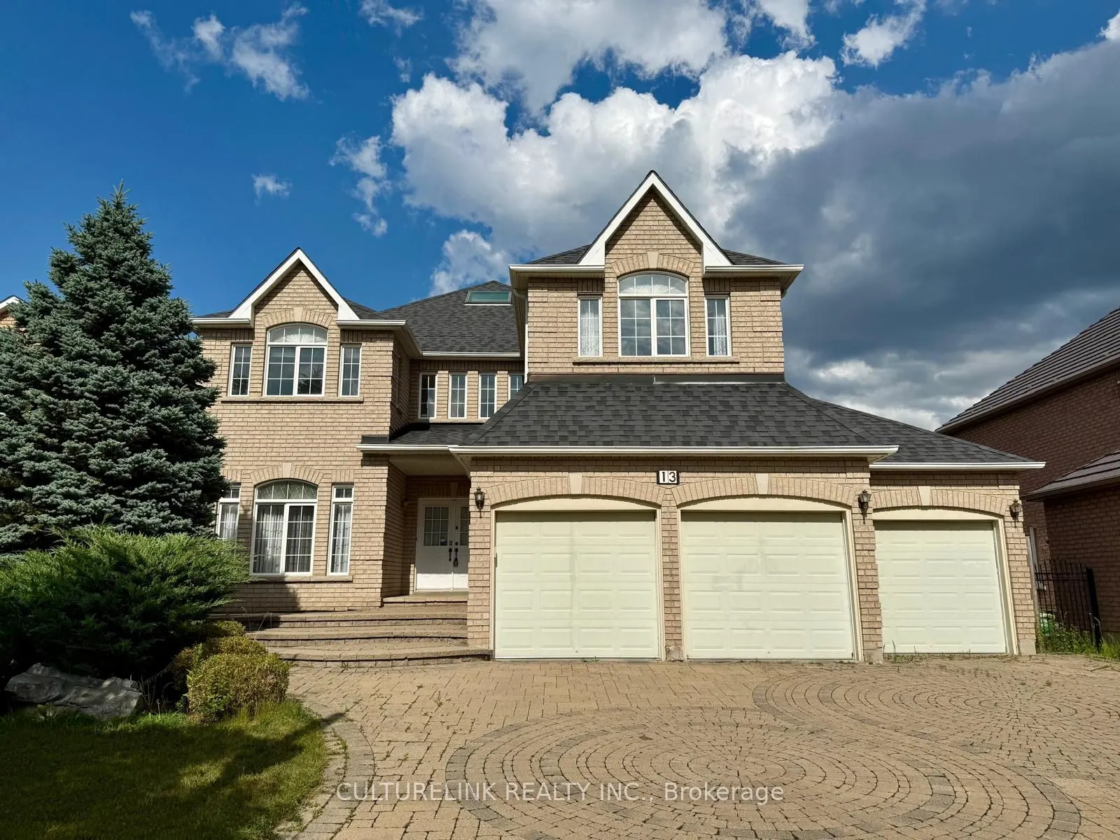 13 Pembrooke Road