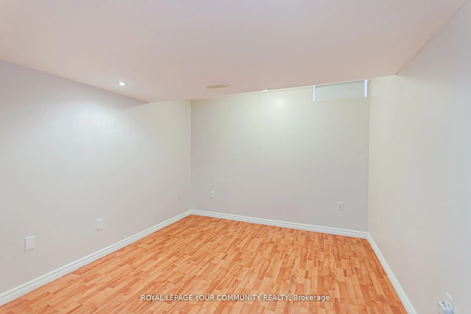 6 Round Hill Court S, #Basement