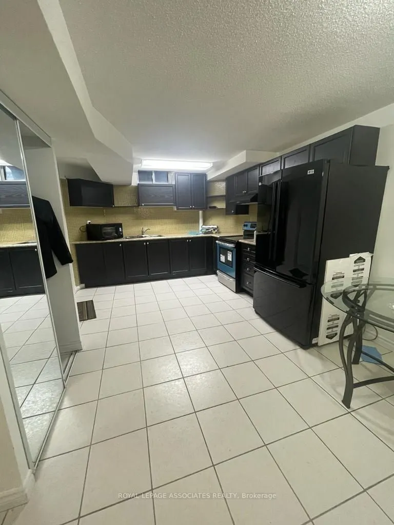 28 Ramsgate Court, #BSMT