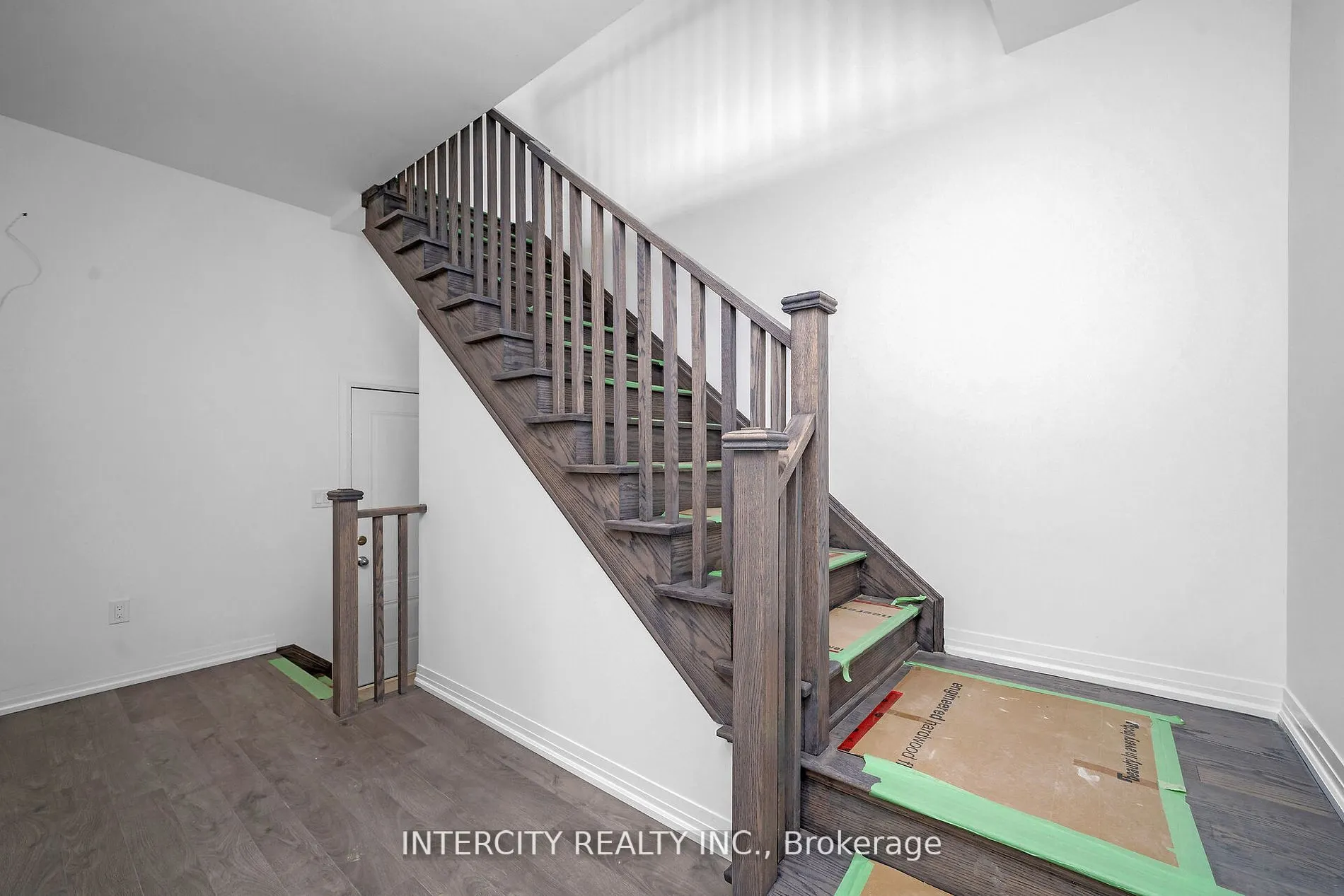 7 Albert Firman Lane S