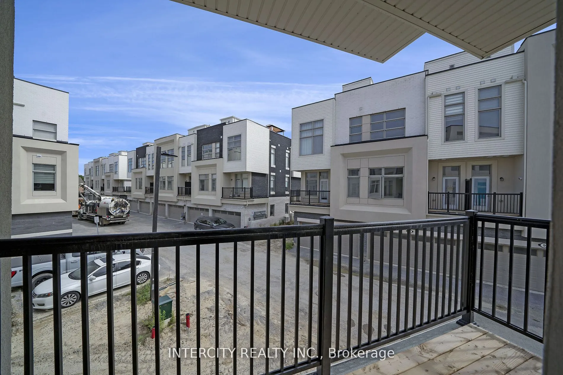 7 Albert Firman Lane S