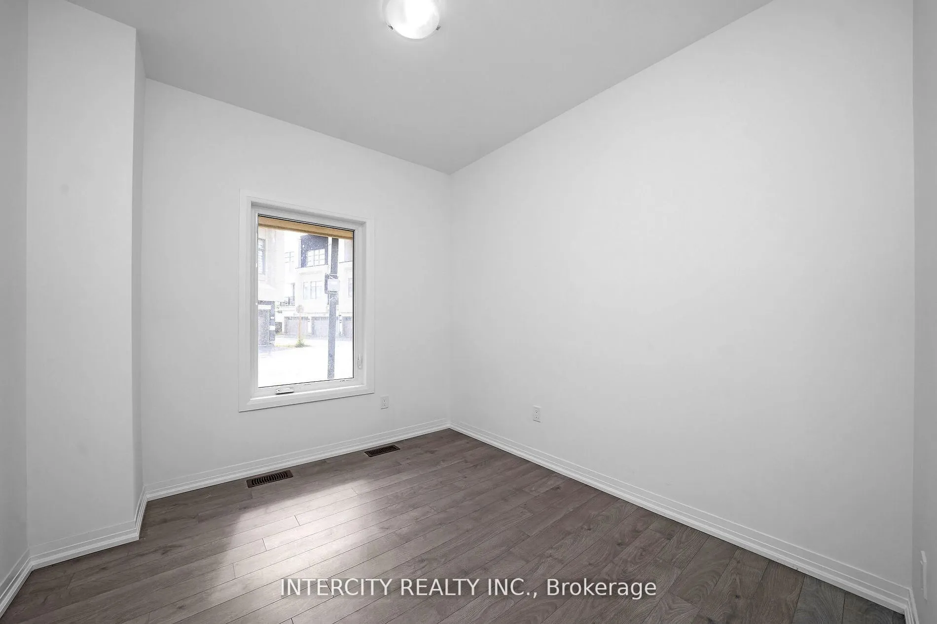 7 Albert Firman Lane S