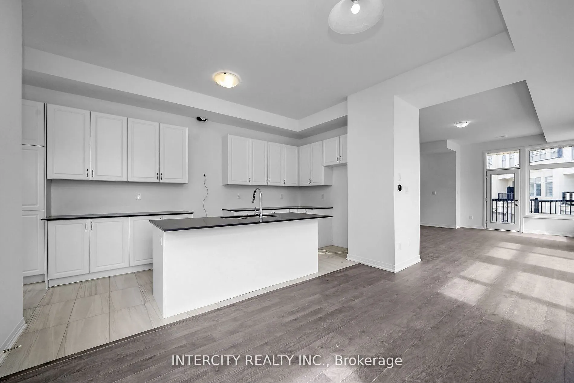 7 Albert Firman Lane S