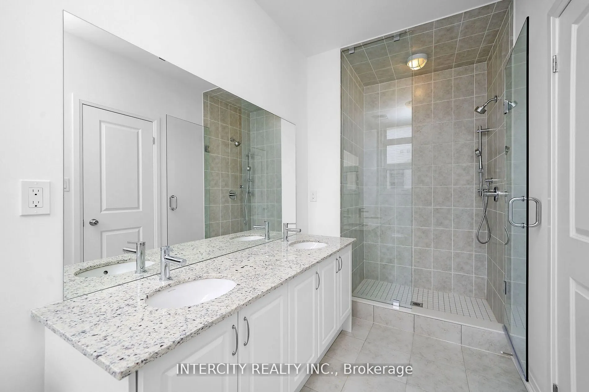 7 Albert Firman Lane S