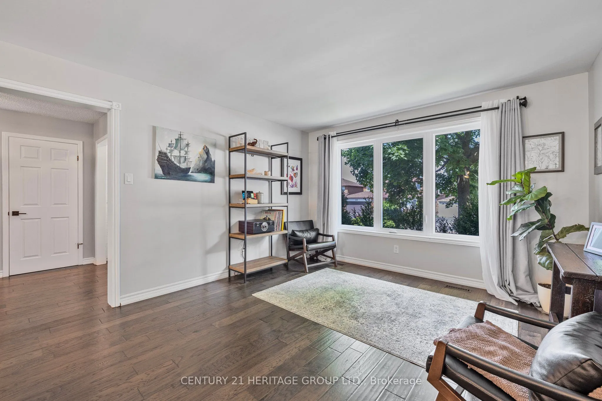 229 Miller Park Avenue