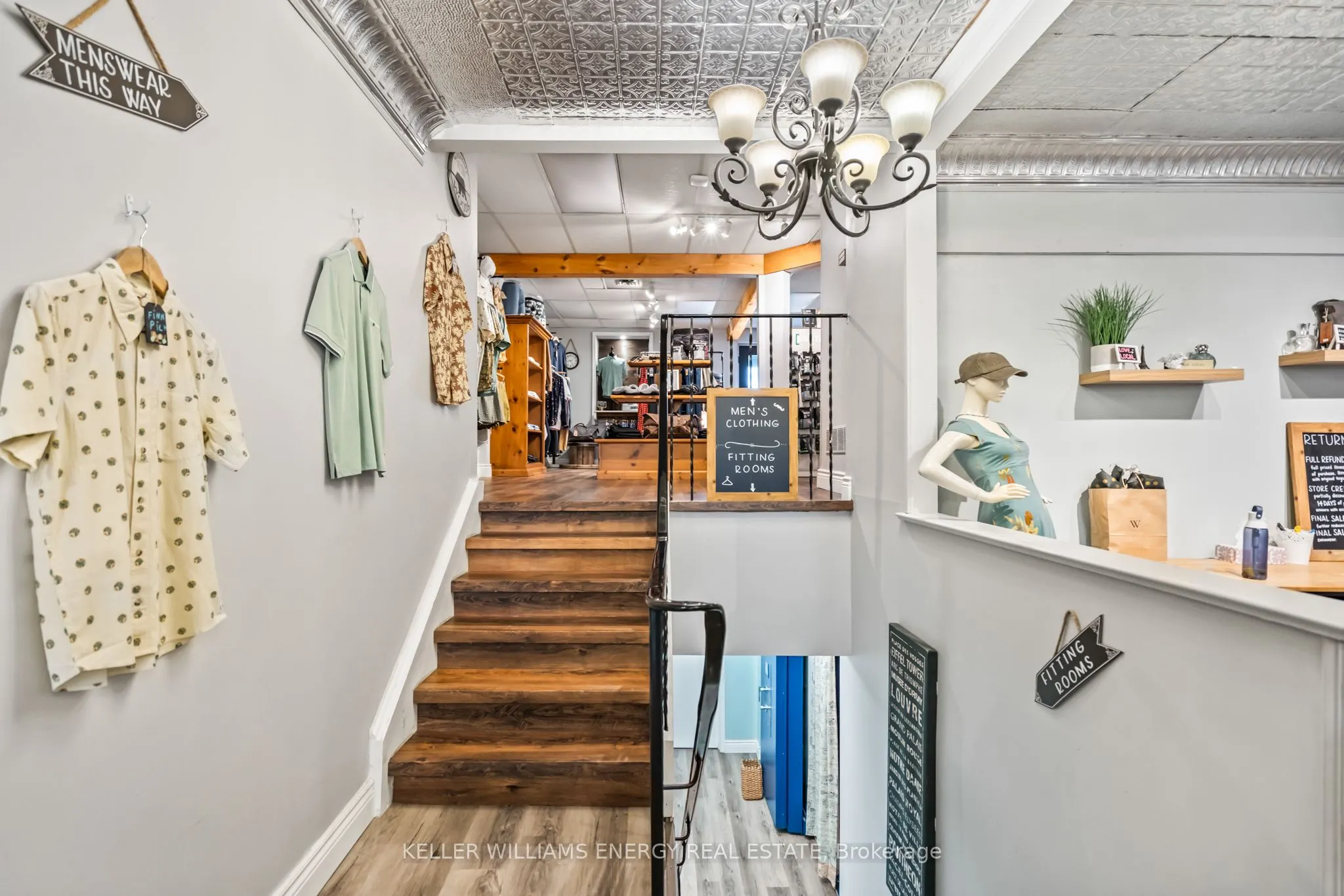 70 Brock Street W