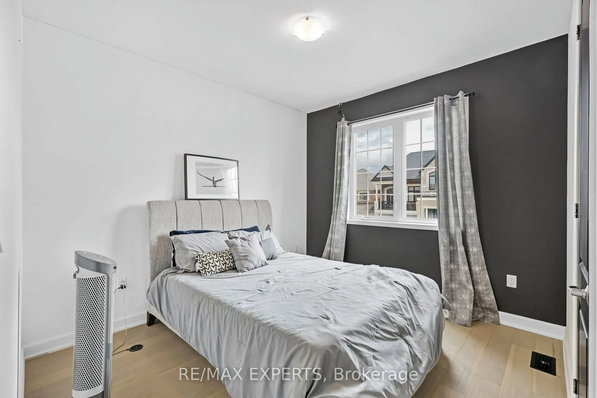 50 Chorus Crescent