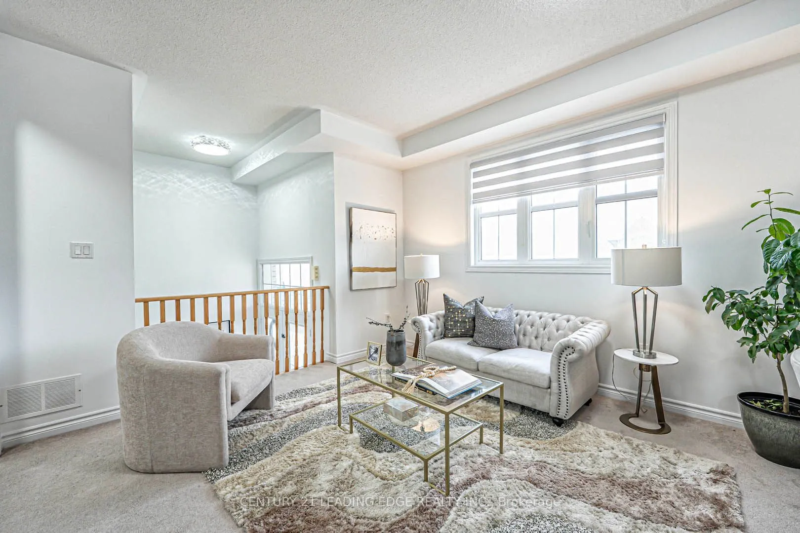 87 Ridge Gate Crescent