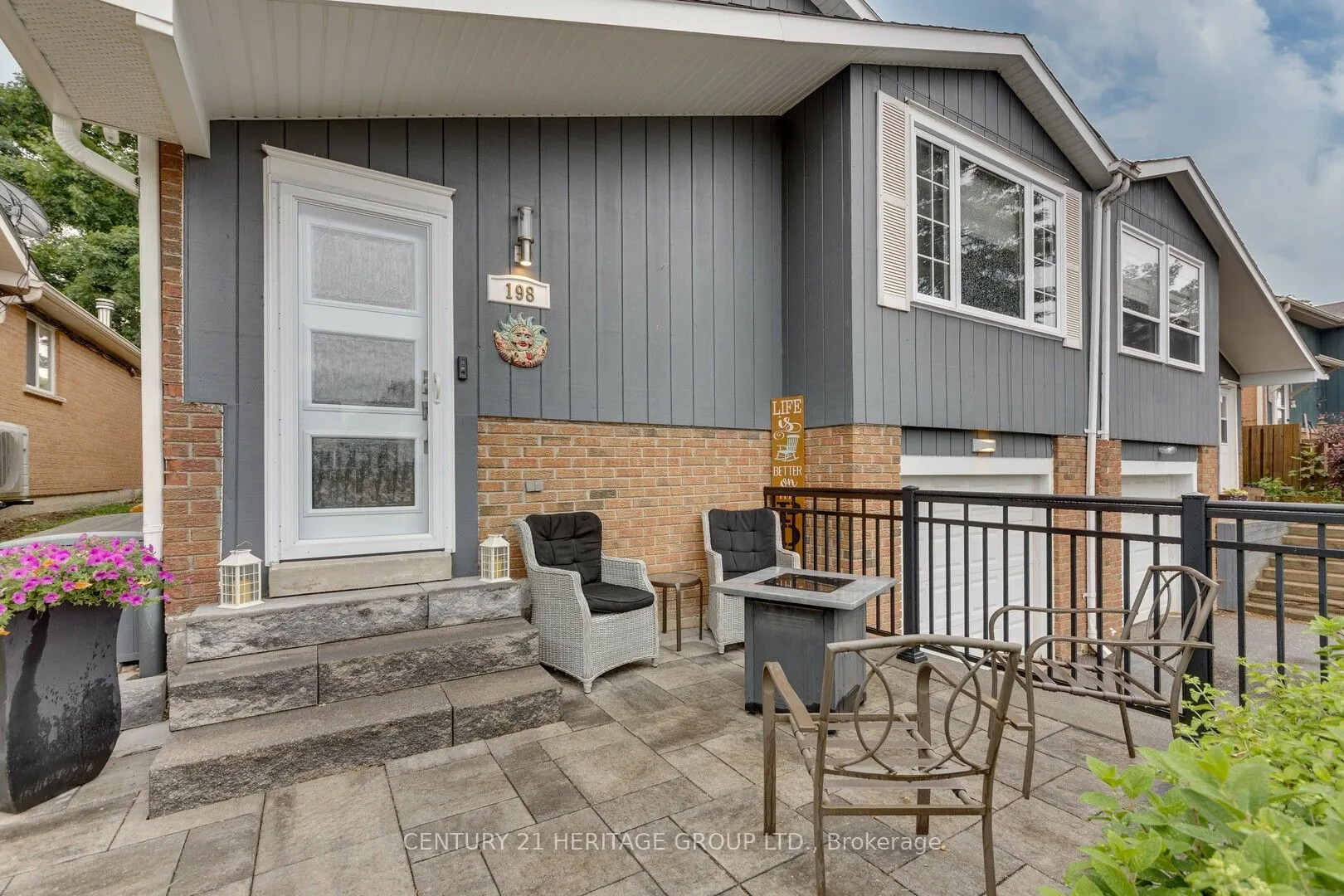 198 Collings Avenue