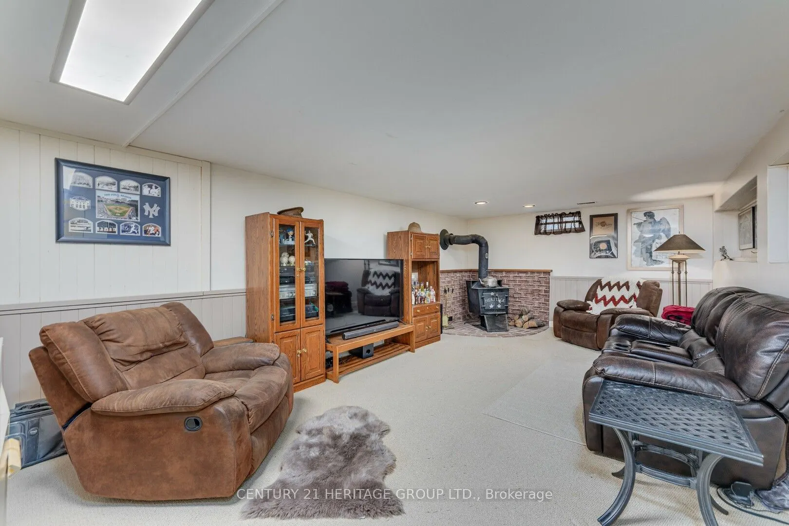 198 Collings Avenue