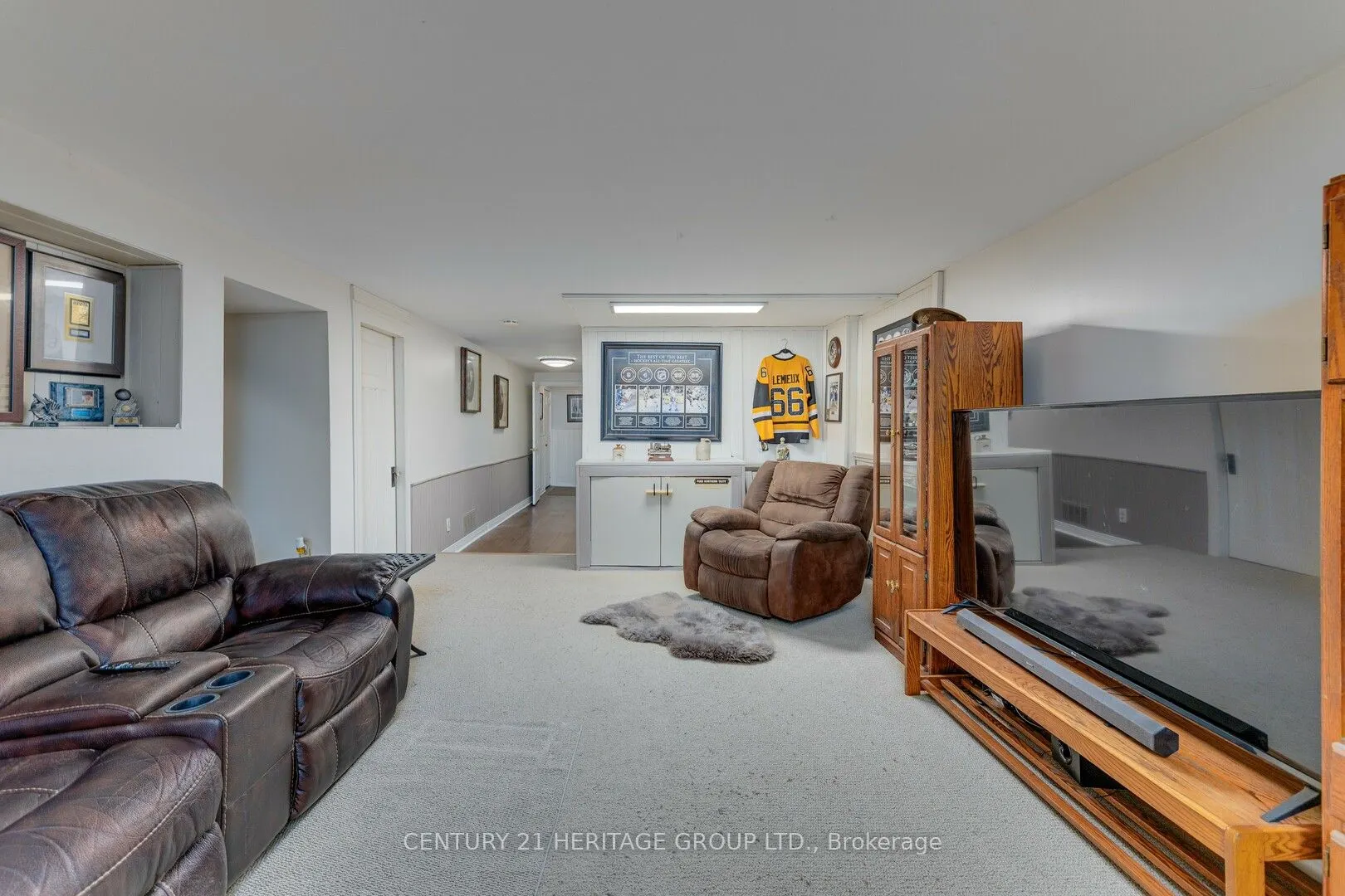 198 Collings Avenue