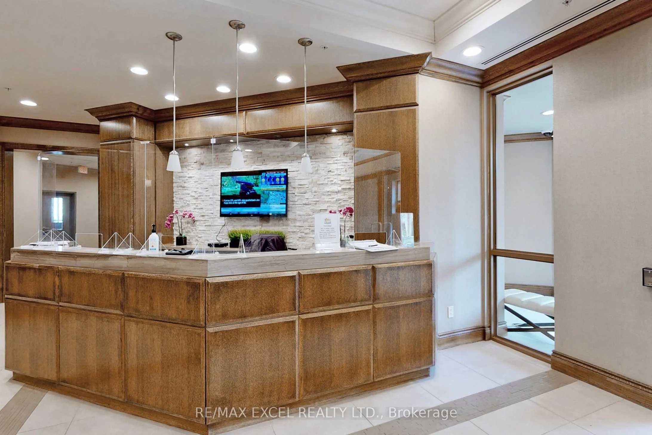 68 Main Street, #327