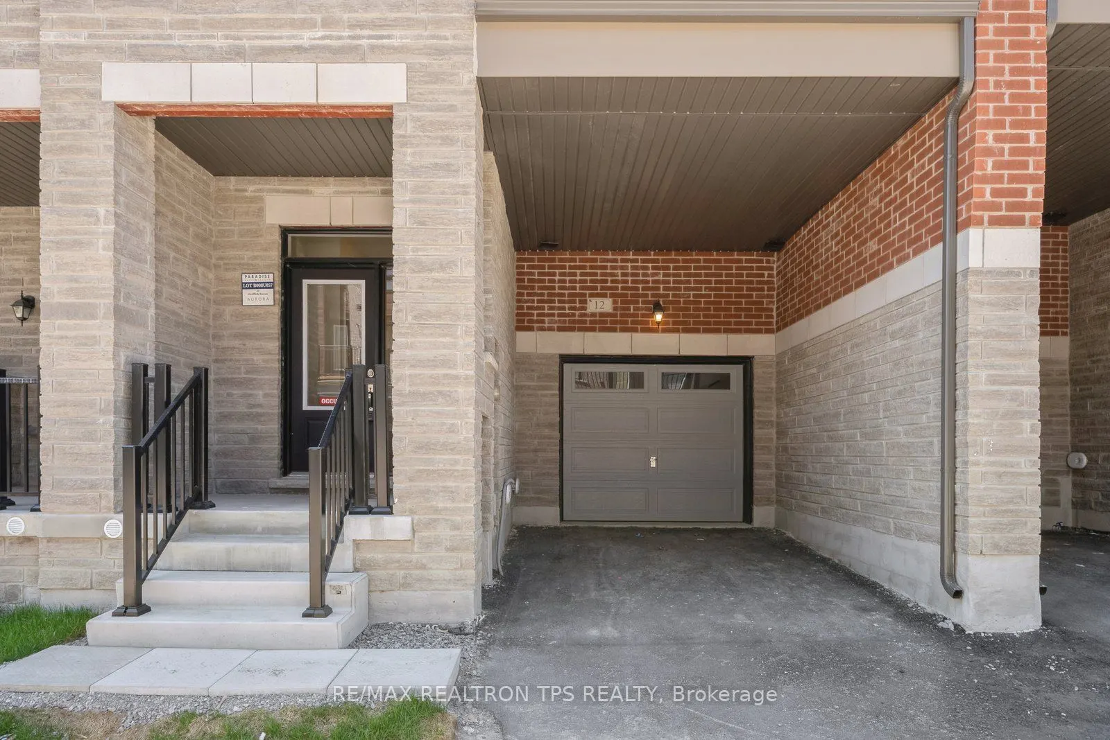 12 Griffith Street