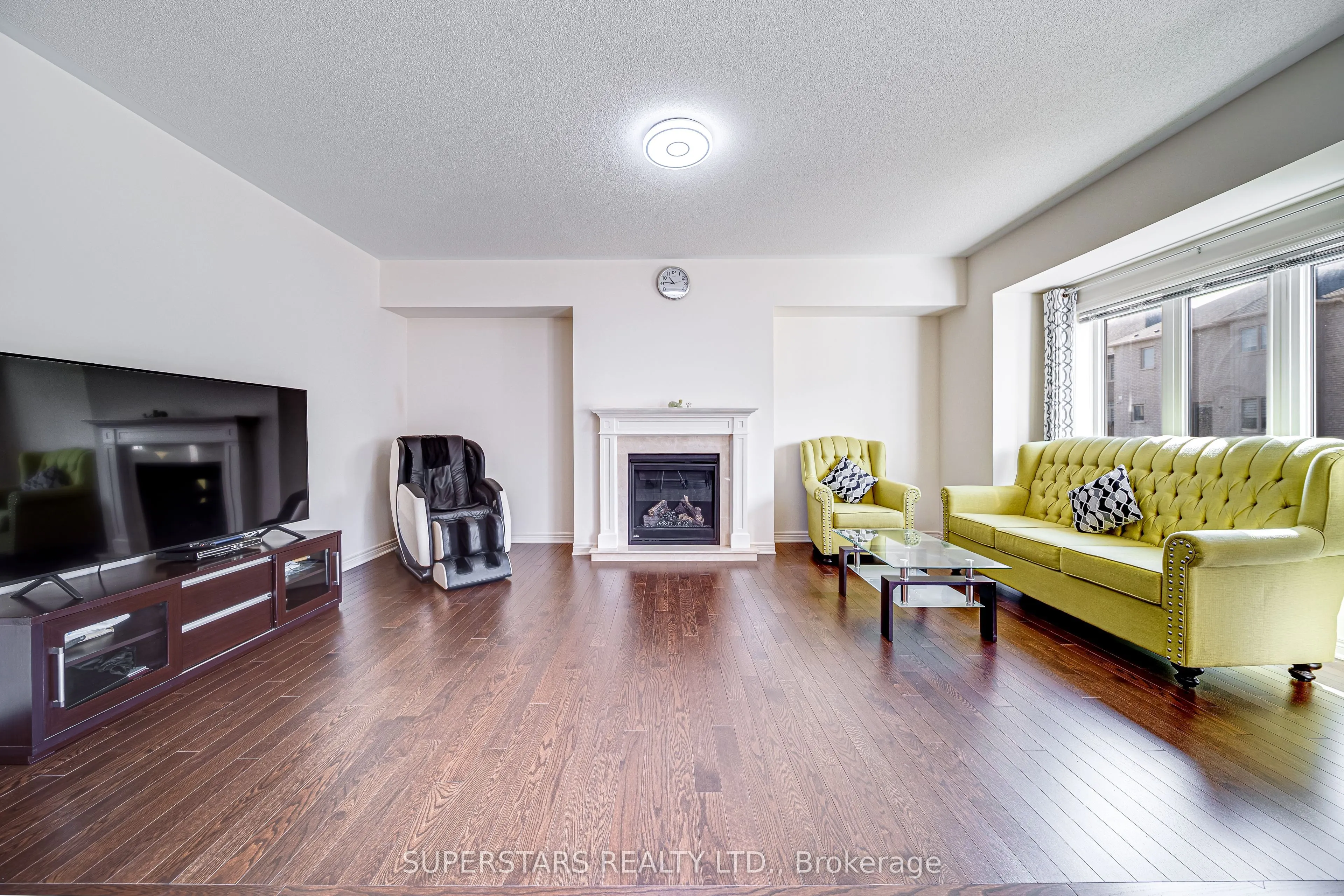7 Kenneth Ross Bend