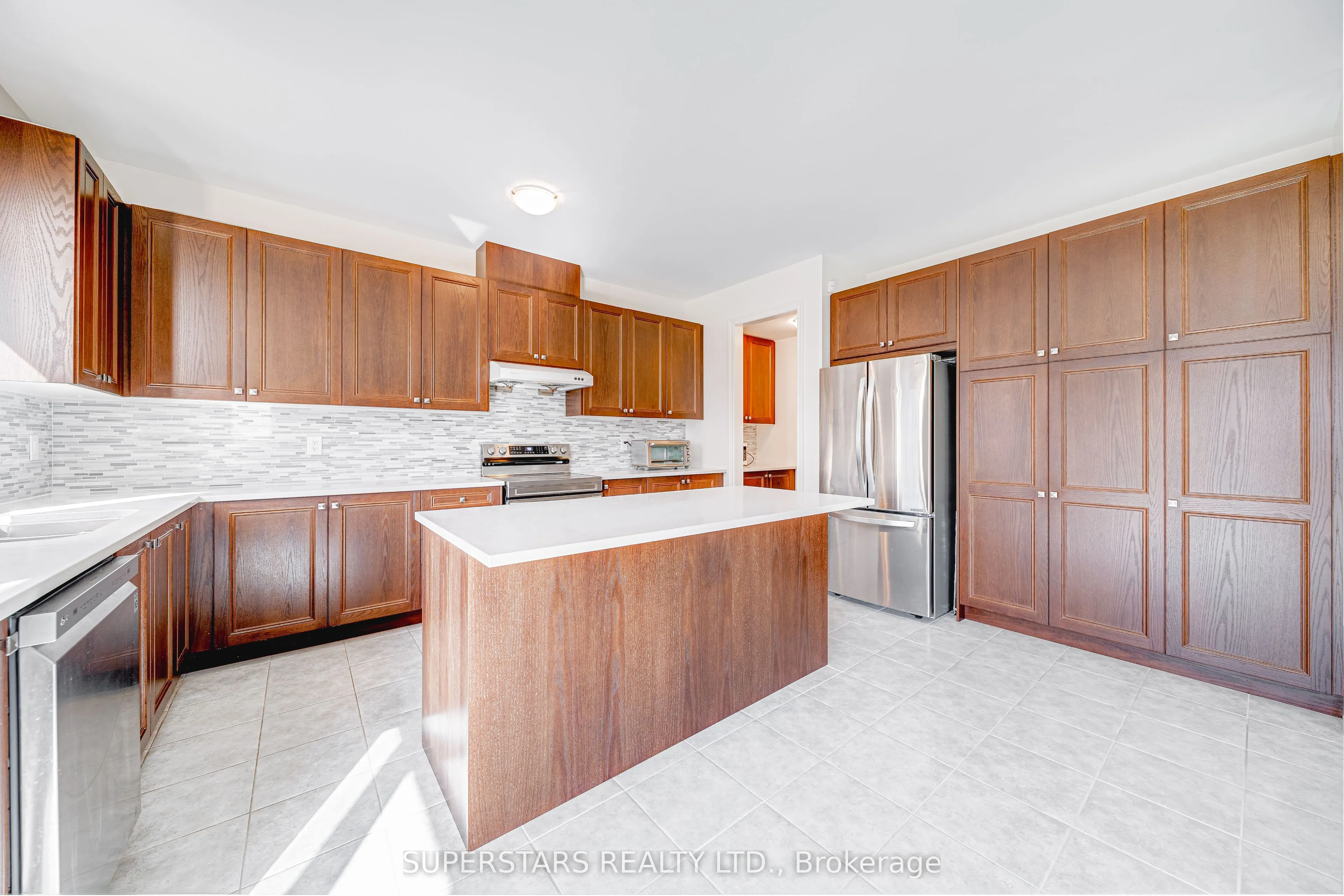 7 Kenneth Ross Bend