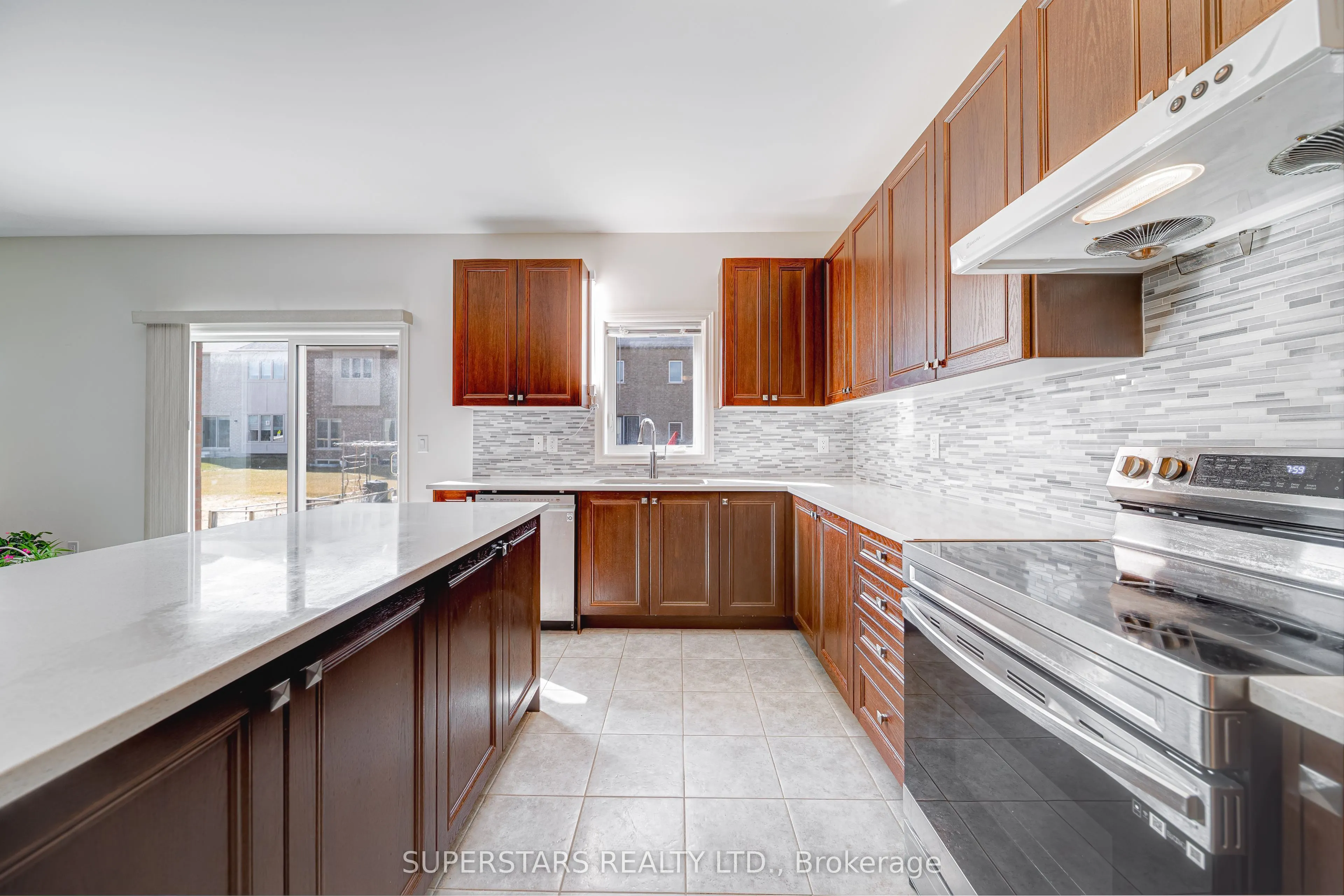 7 Kenneth Ross Bend