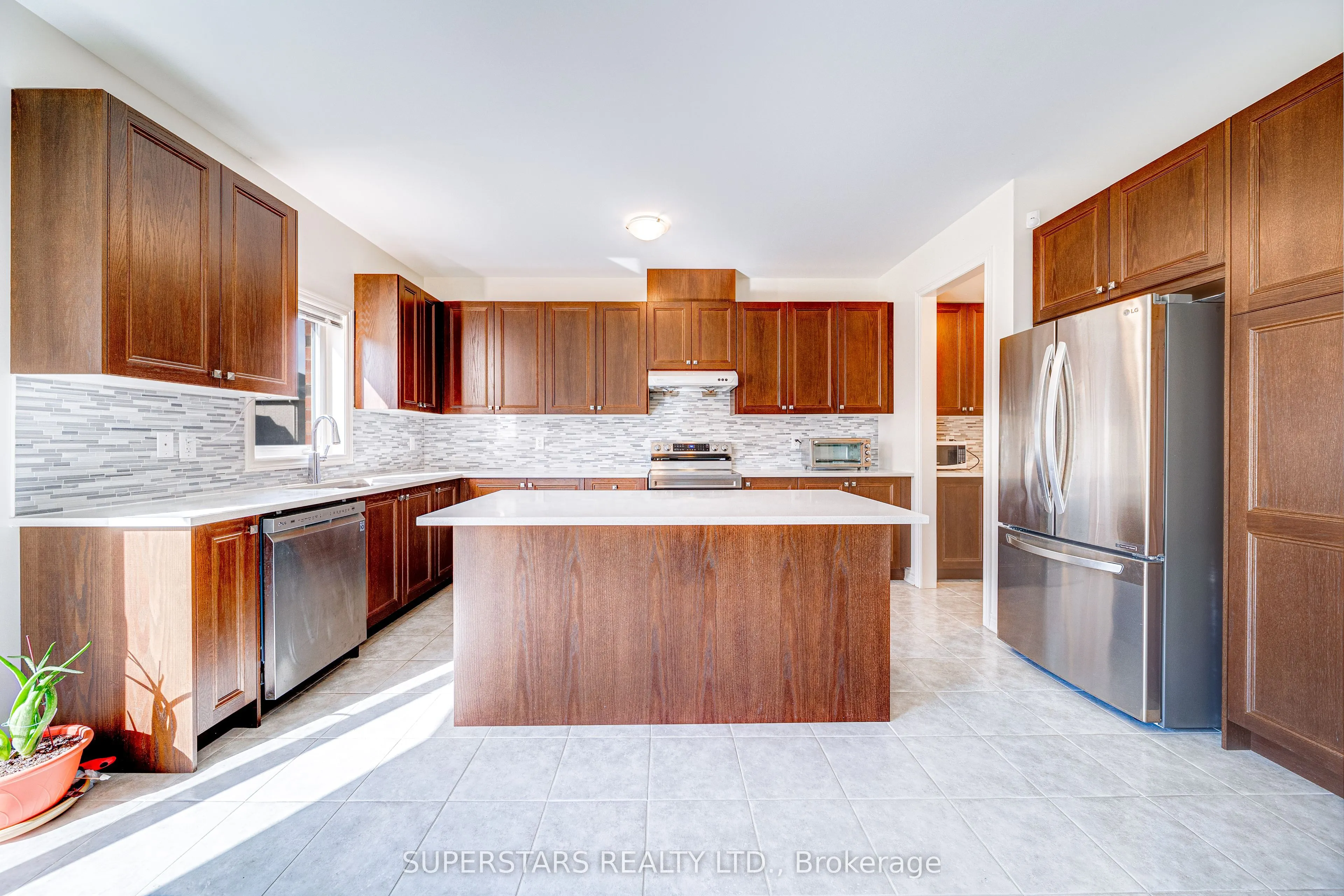 7 Kenneth Ross Bend