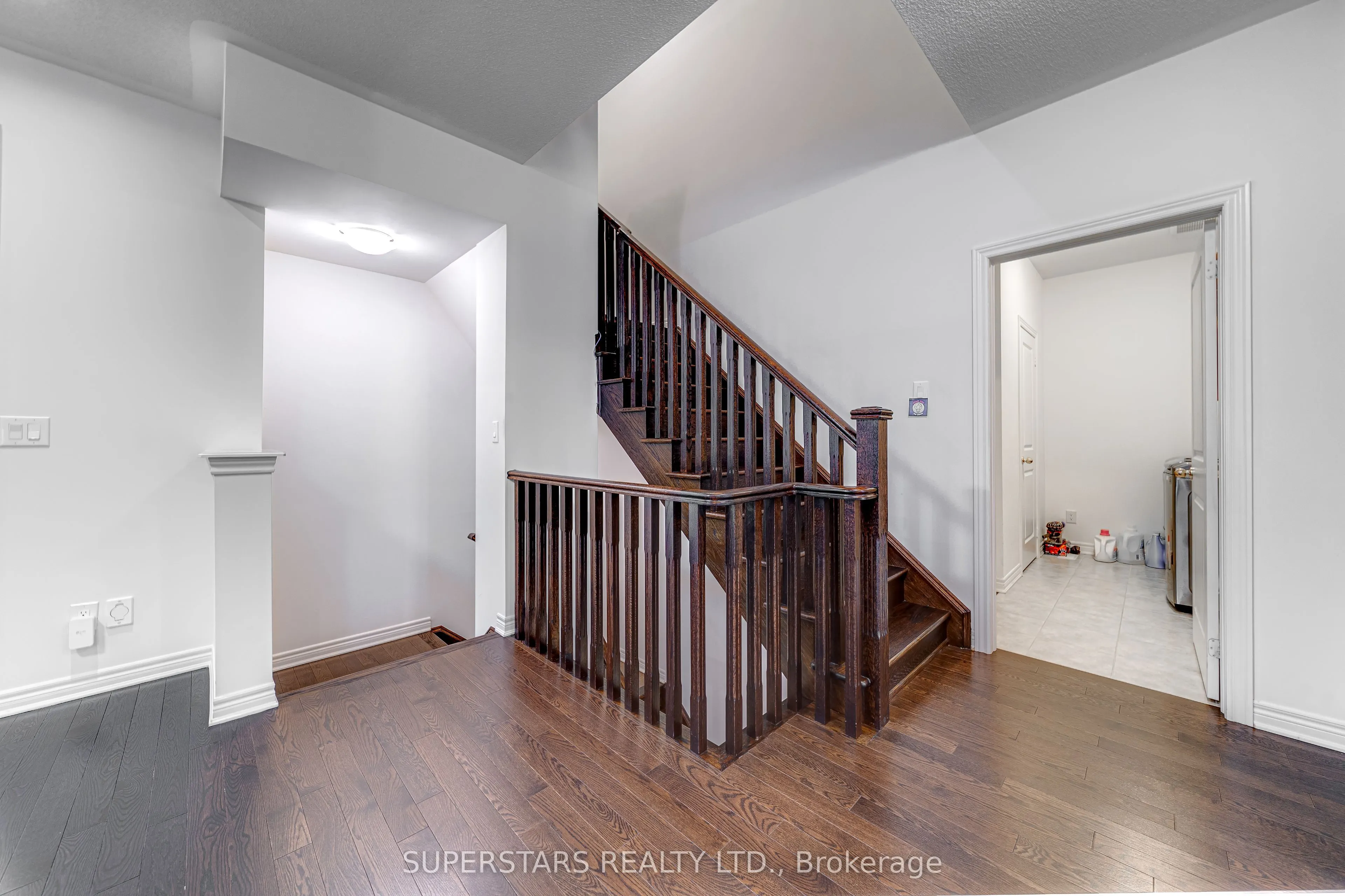 7 Kenneth Ross Bend