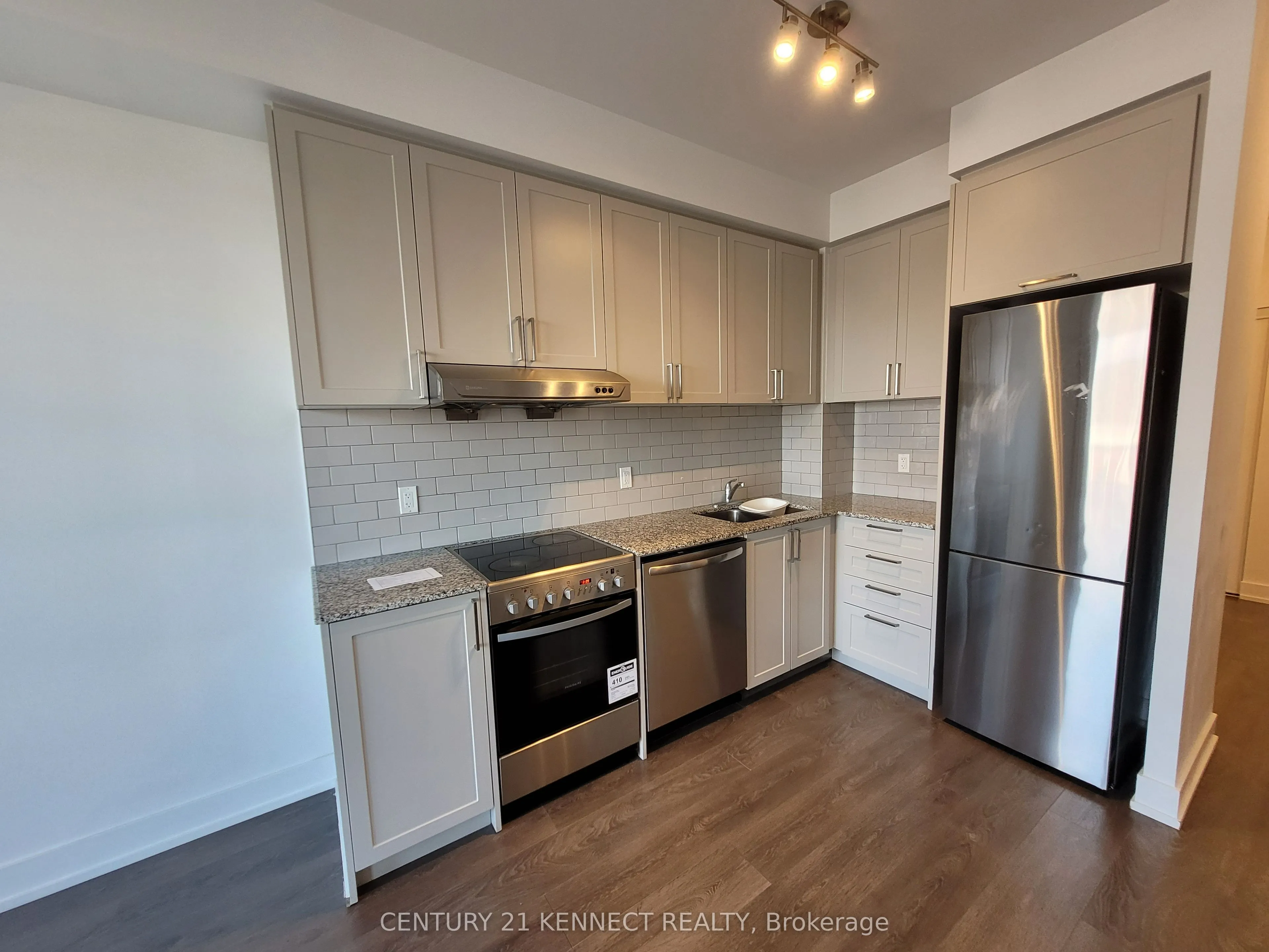 278 Buchanan Drive, #519E