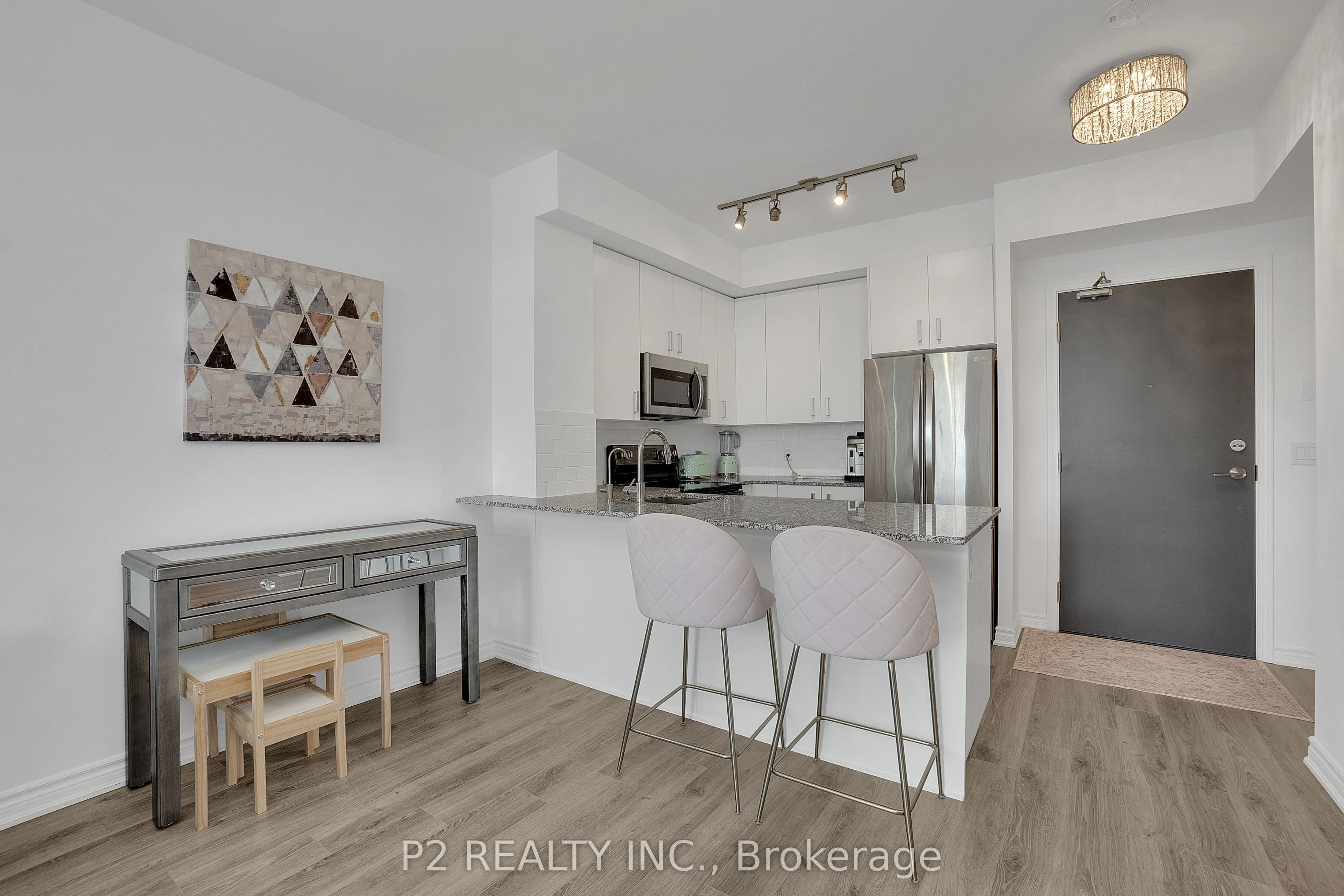 11611 Yonge Street, #716