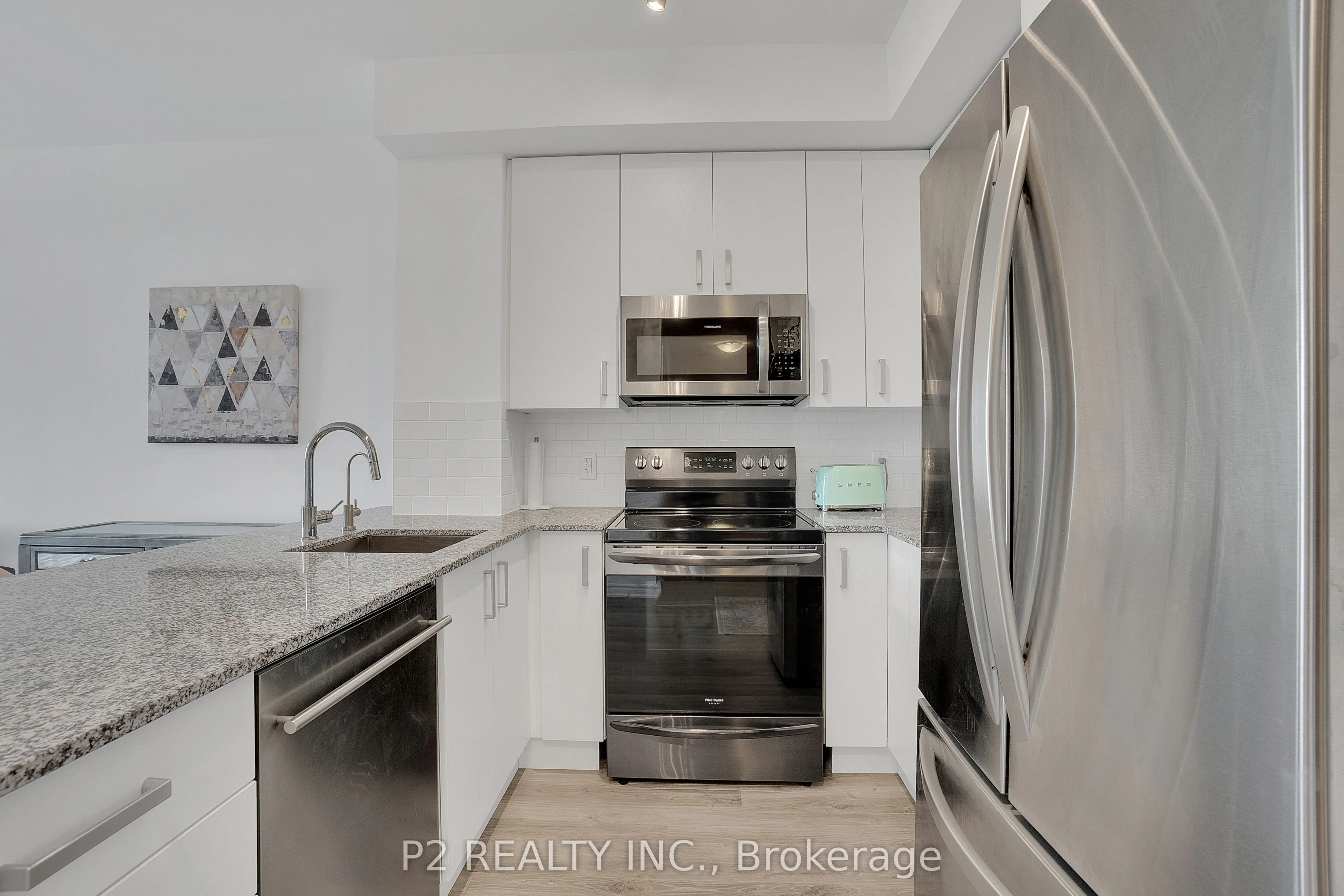 11611 Yonge Street, #716