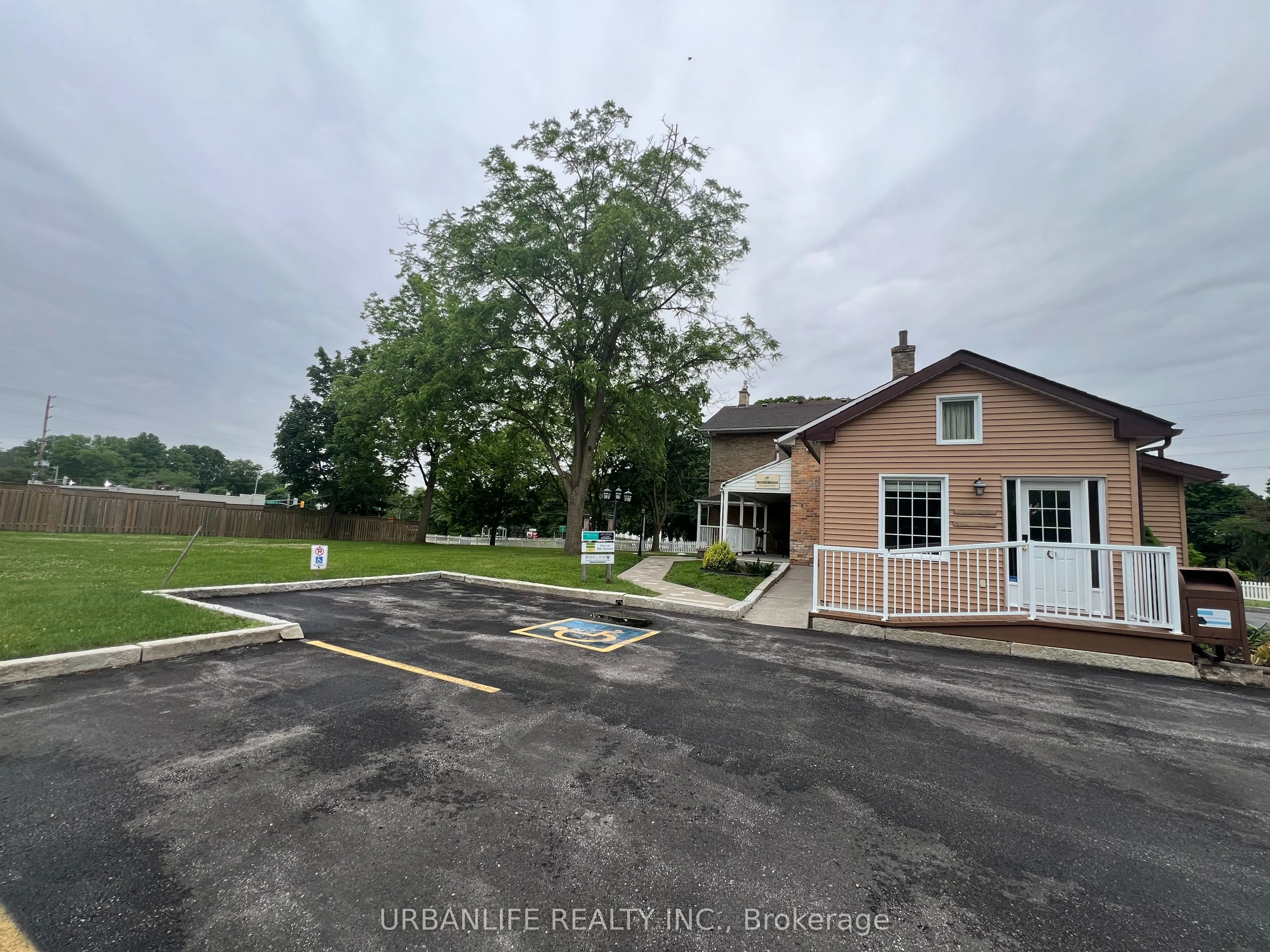 19027 Leslie Street, #120