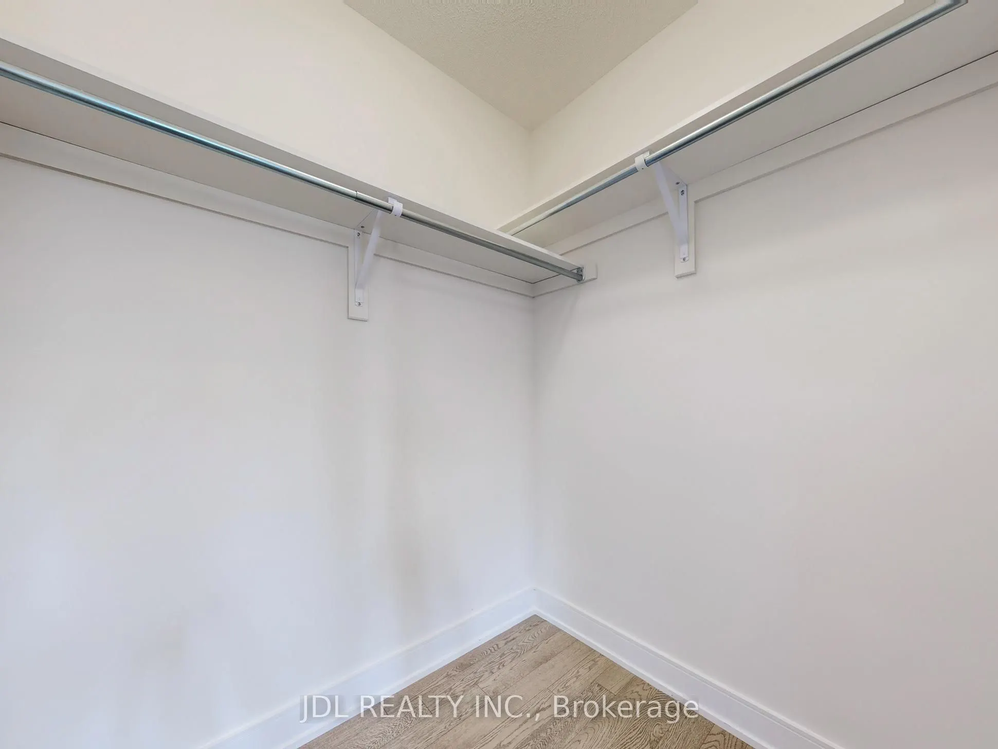 143 Kenneth Rogers Crescent