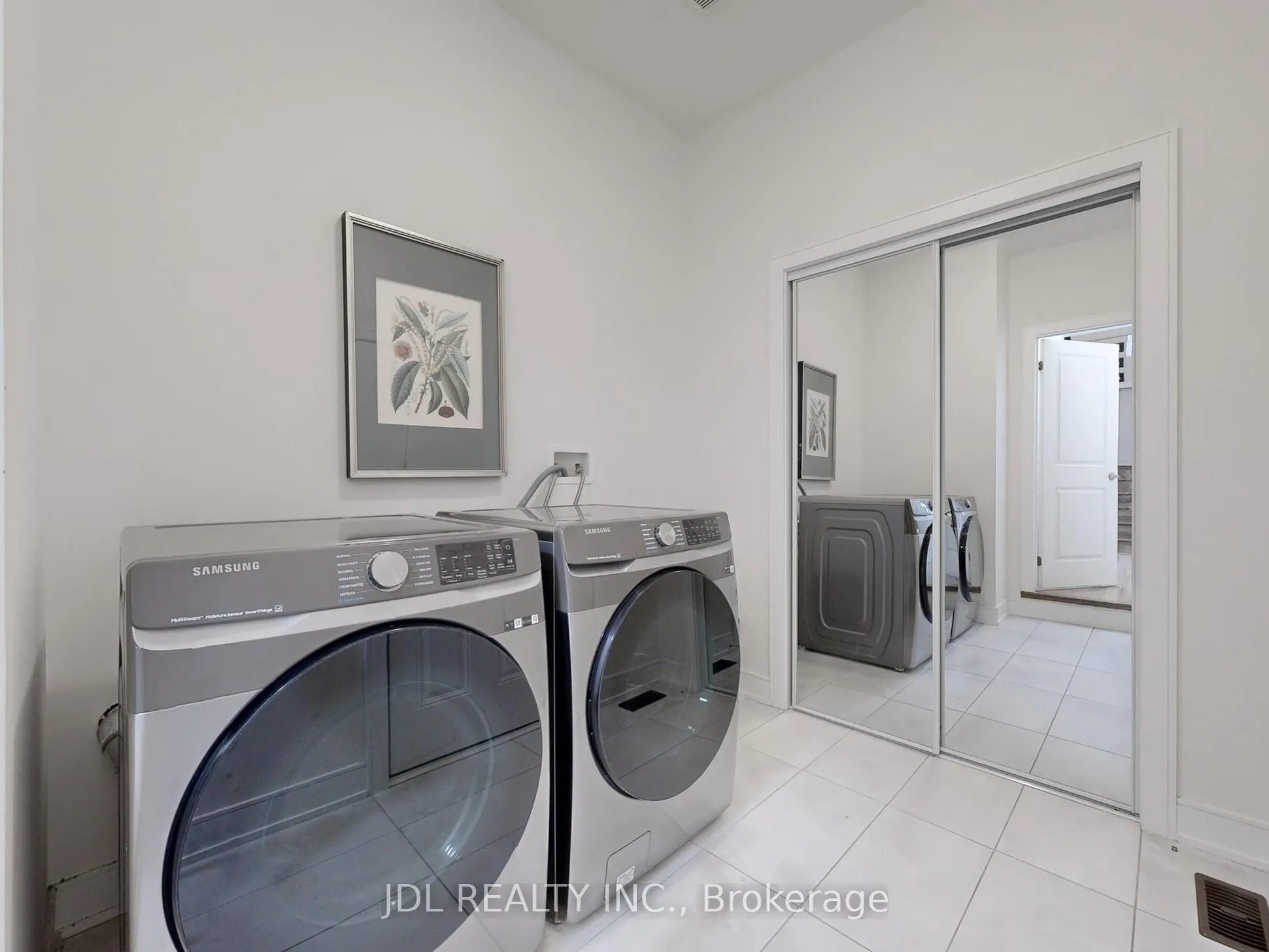 143 Kenneth Rogers Crescent