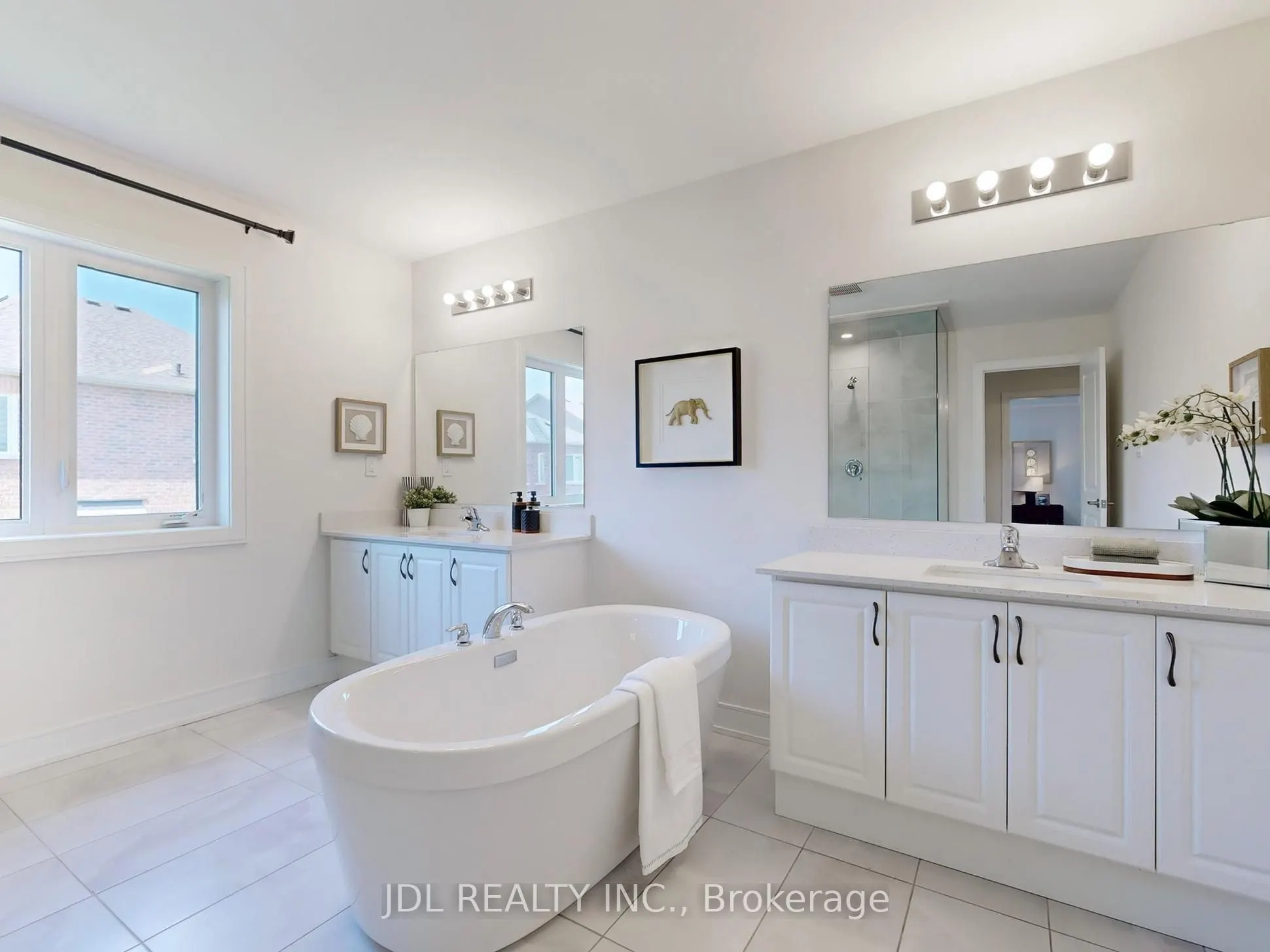 143 Kenneth Rogers Crescent