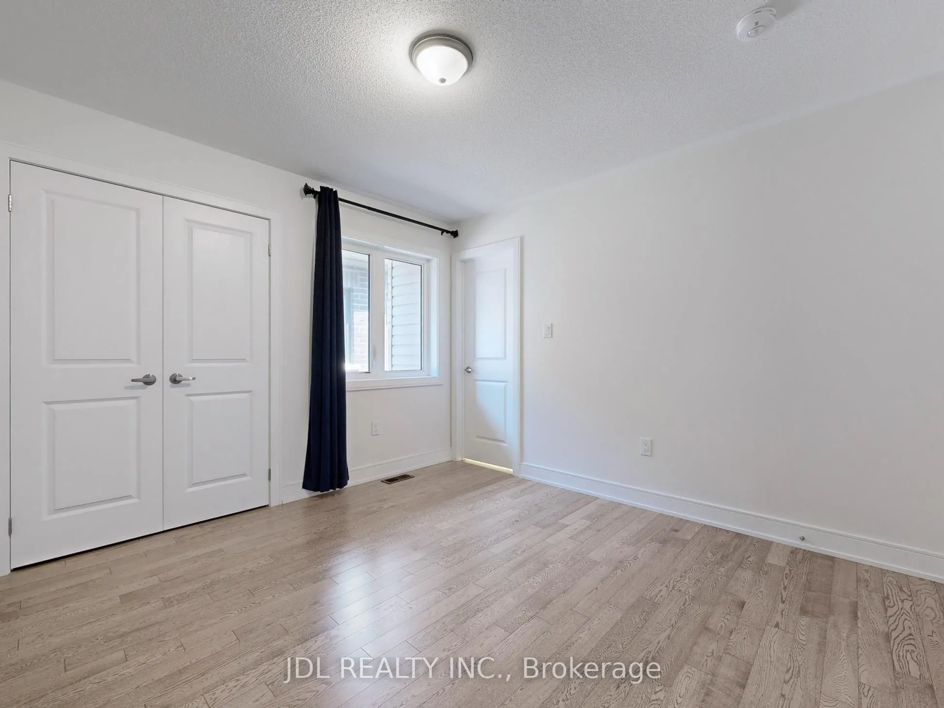 143 Kenneth Rogers Crescent