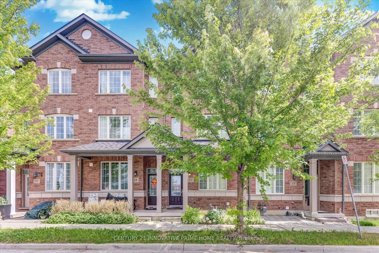 27 Red Brick Road