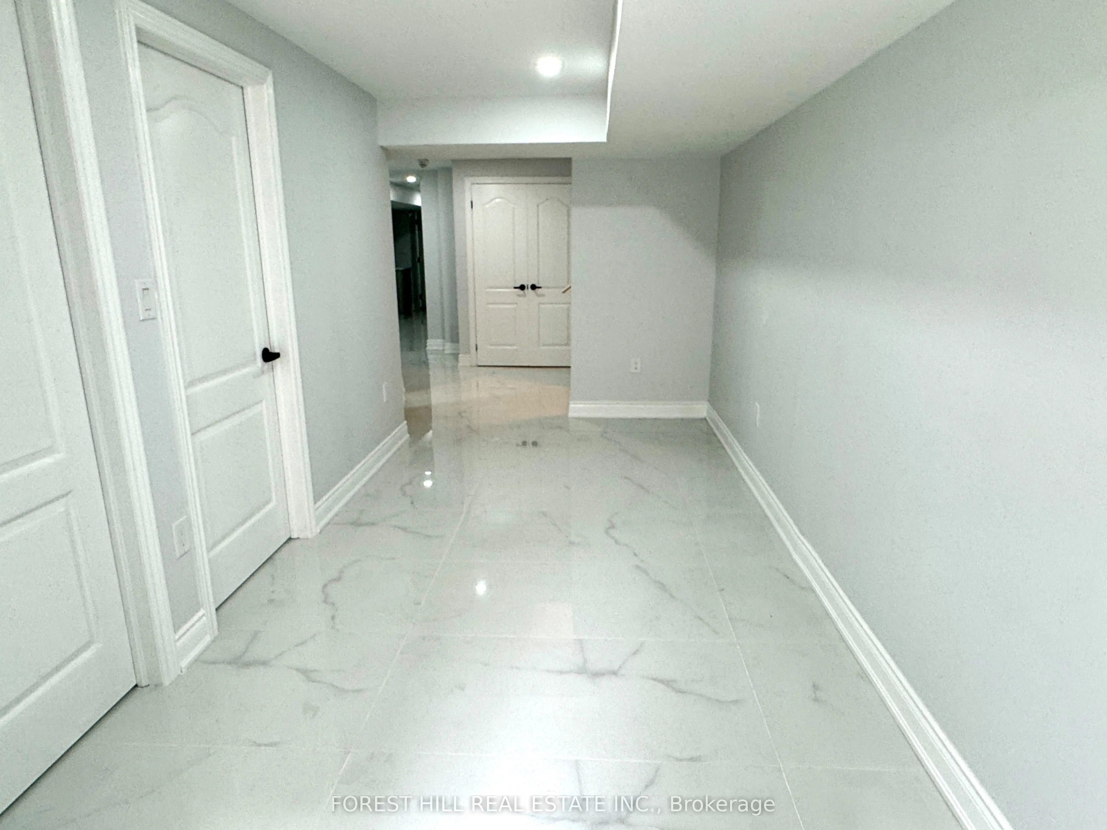 15 Drizzel Crescent, #Lower