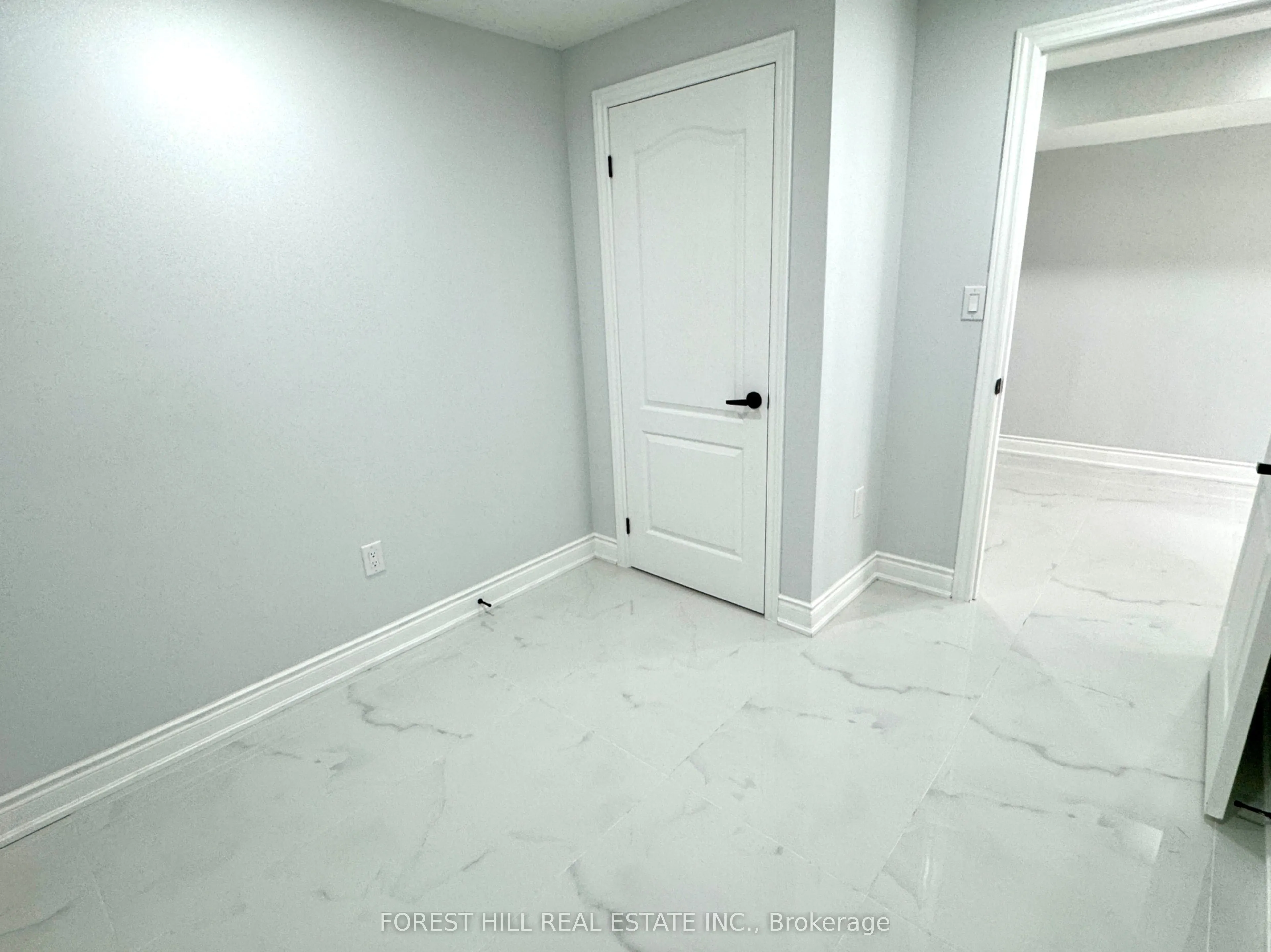 15 Drizzel Crescent, #Lower